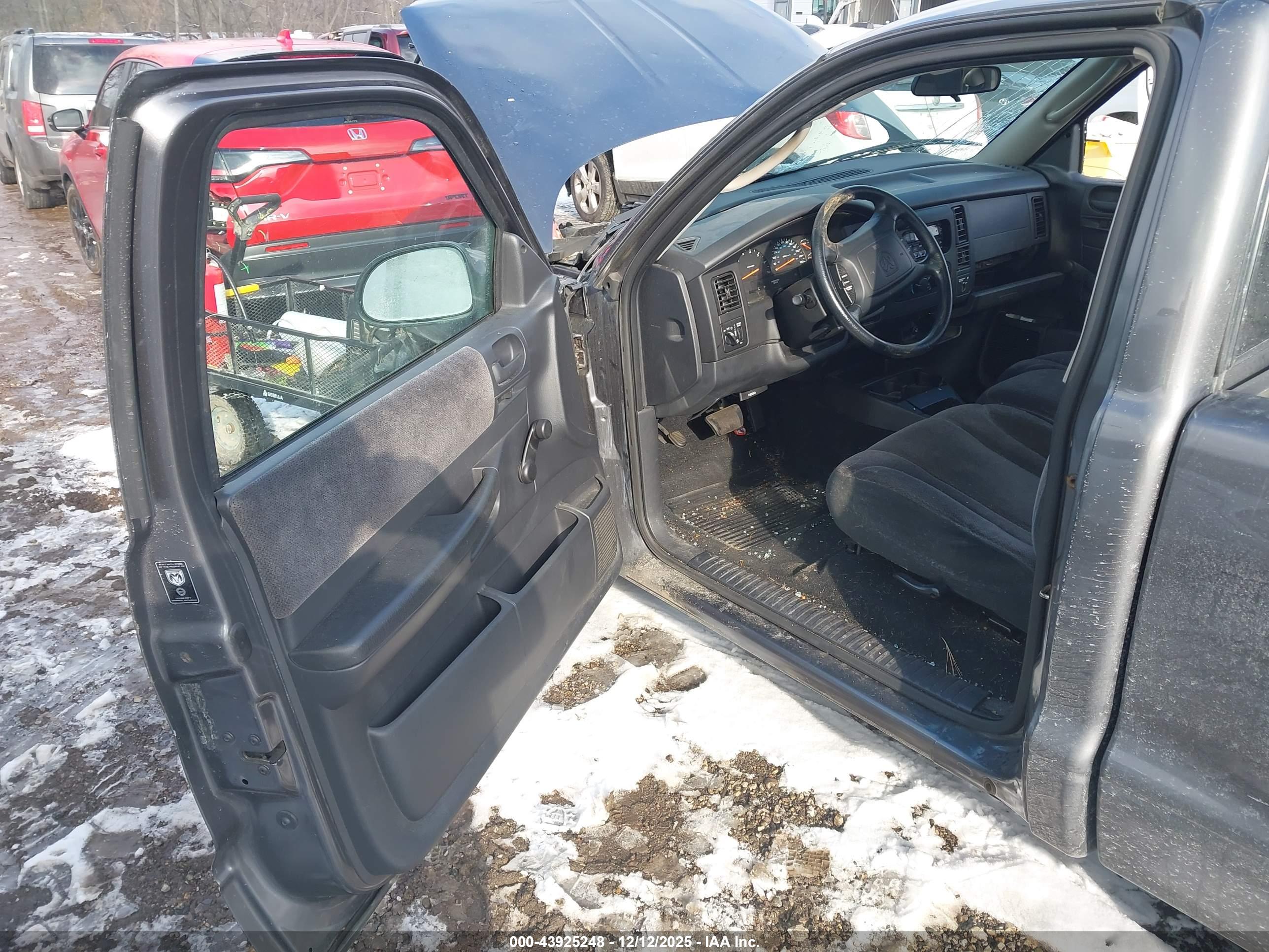 DODGE DAKOTA image 5