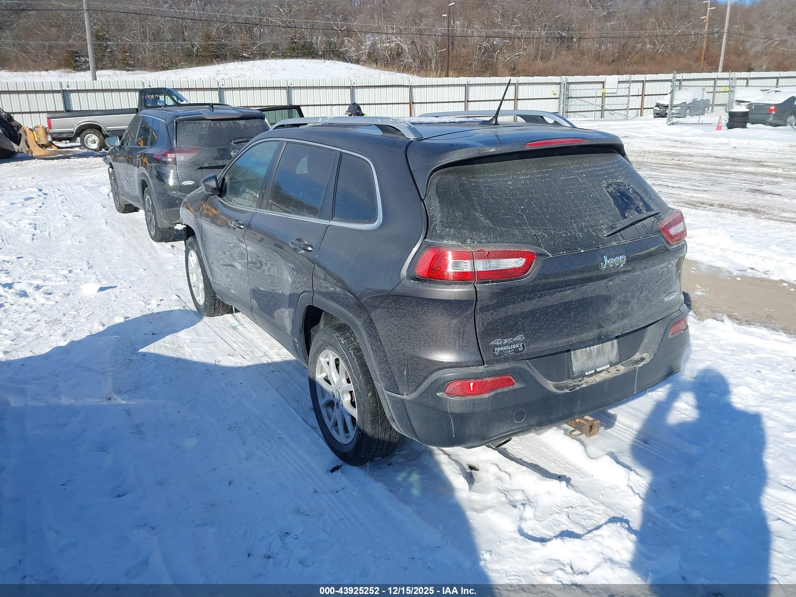 JEEP CHEROKEE image 3