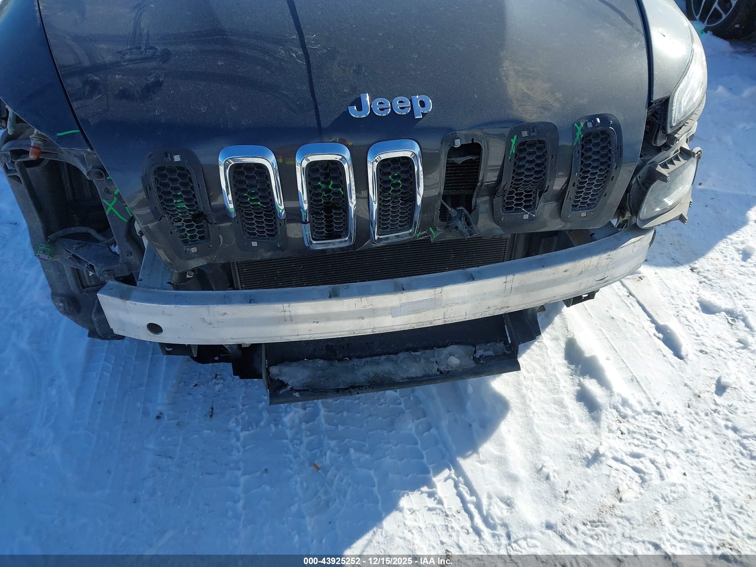 JEEP CHEROKEE image 6