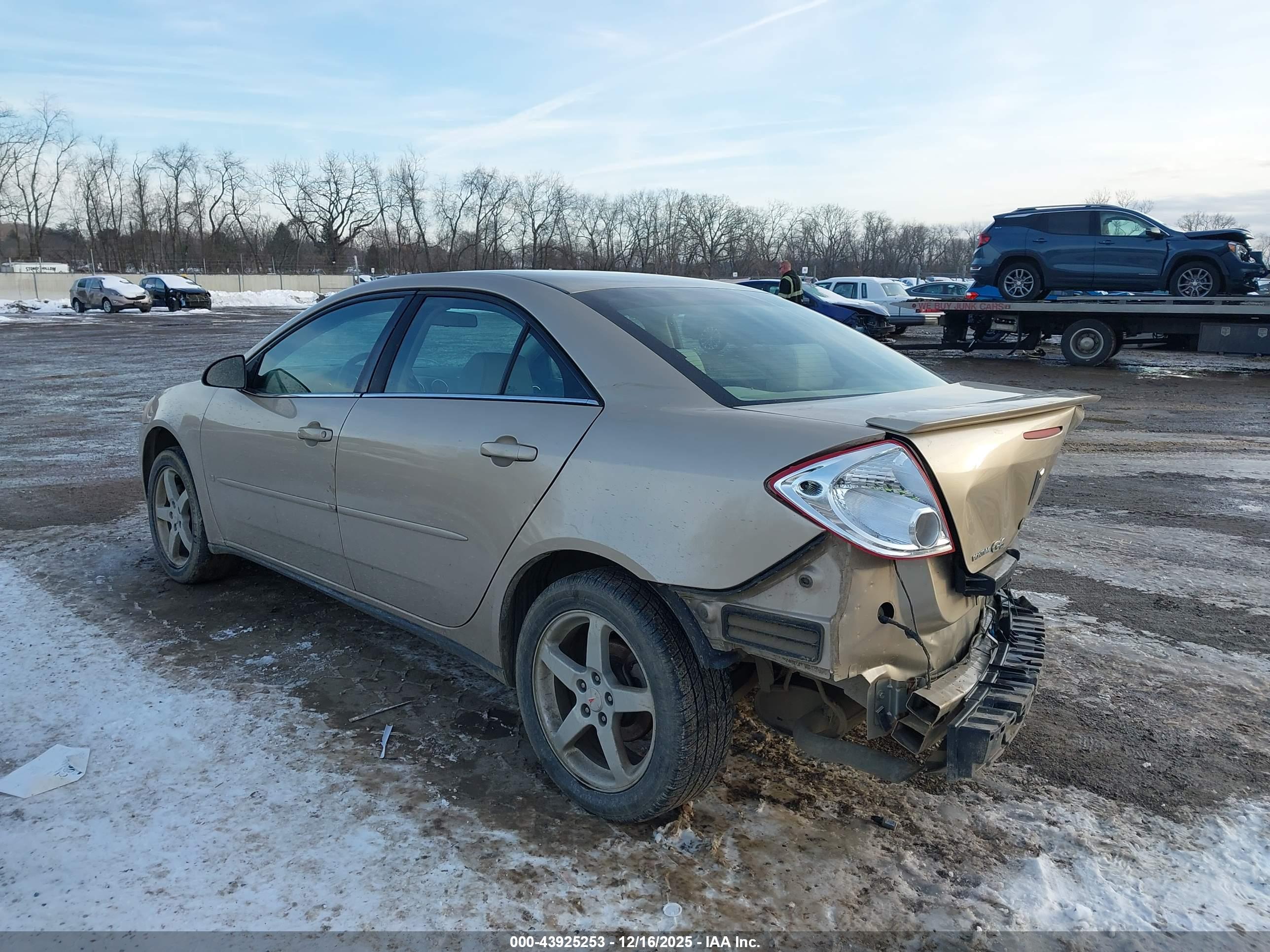 PONTIAC G6 image 3