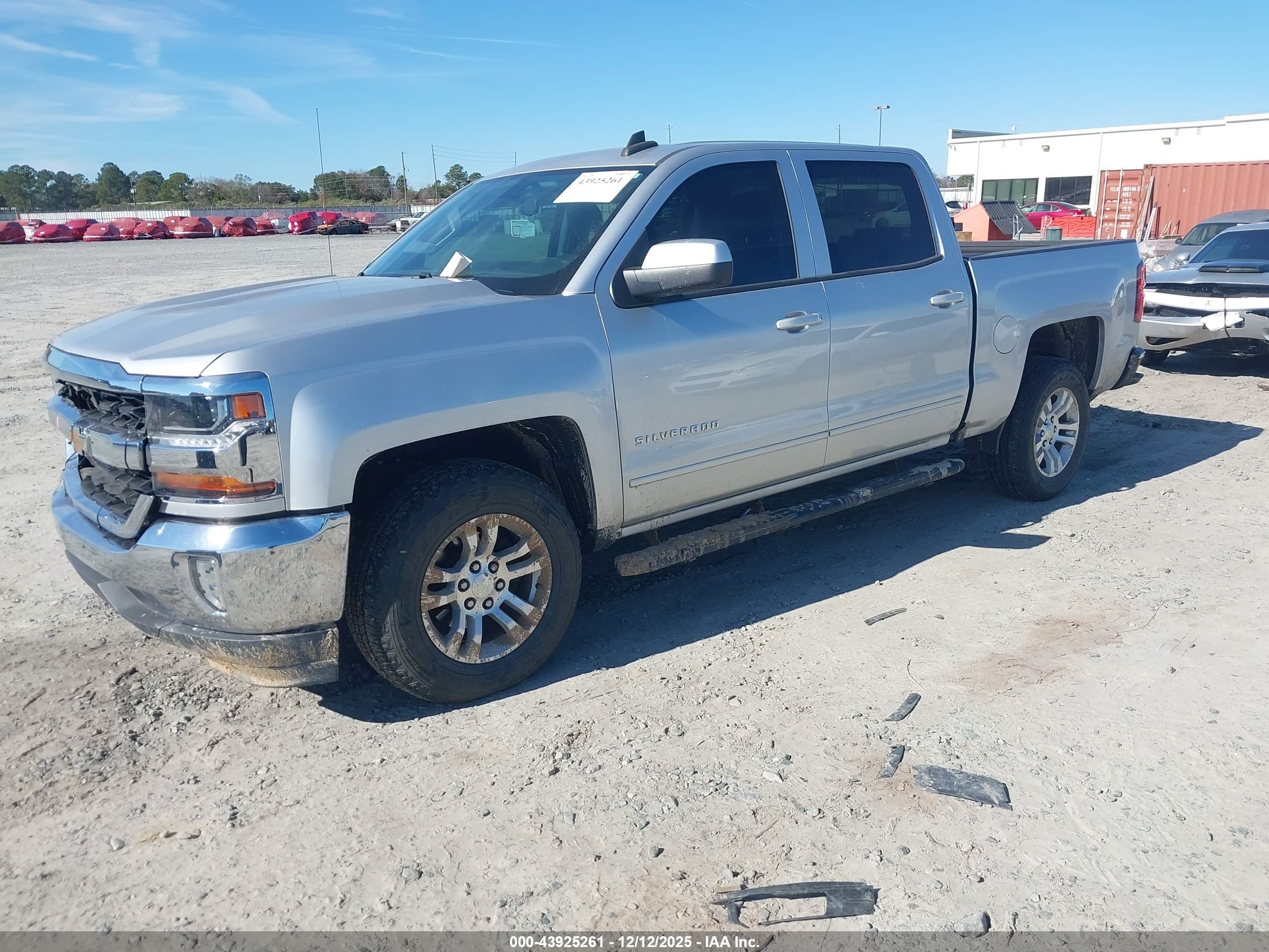 CHEVROLET SILVERADO image 2