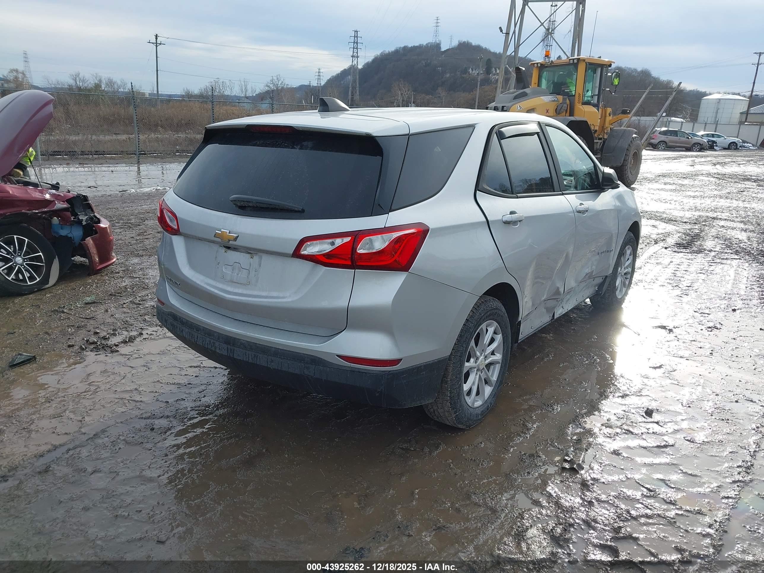 CHEVROLET EQUINOX image 4