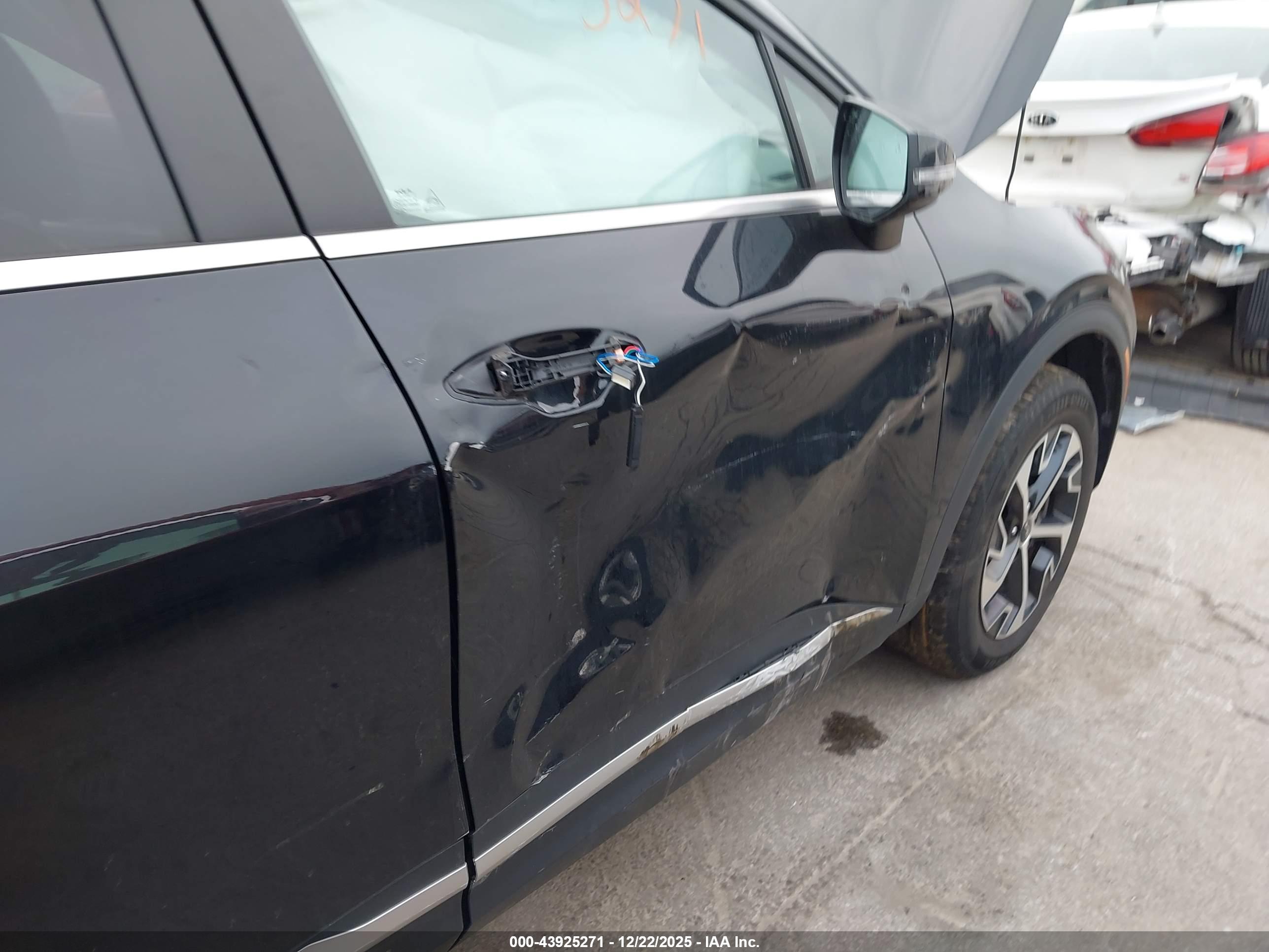 KIA SPORTAGE image 6