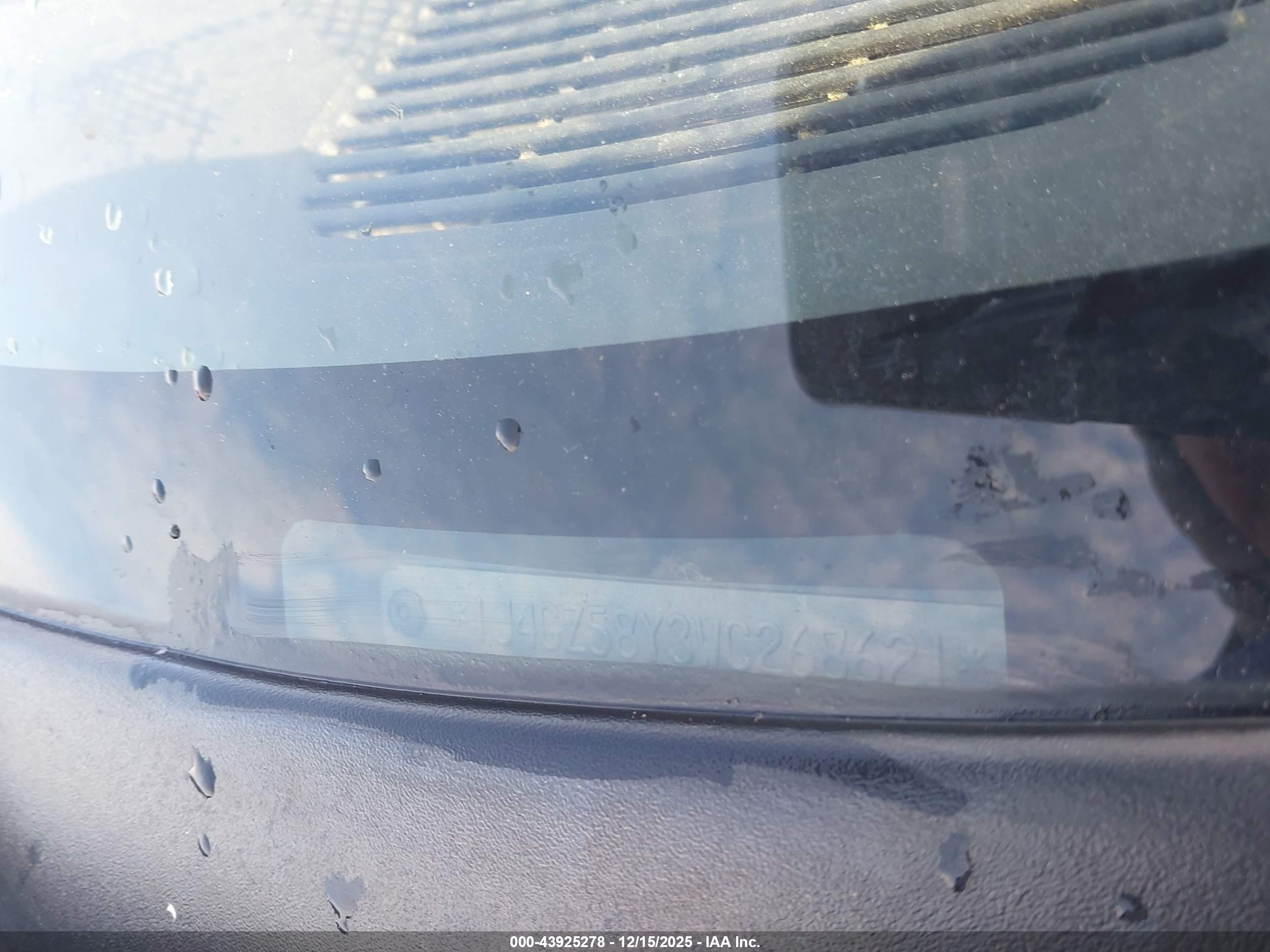 JEEP GRAND image 9