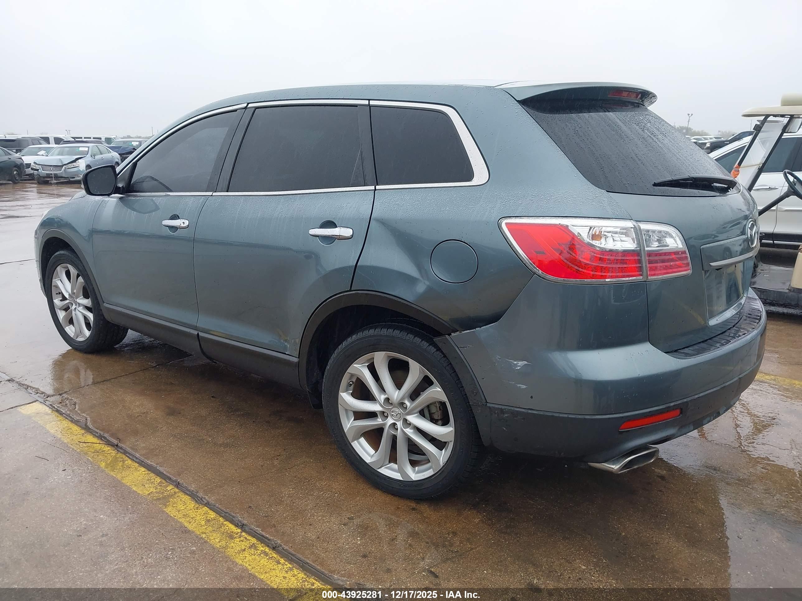 MAZDA CX-9 image 3