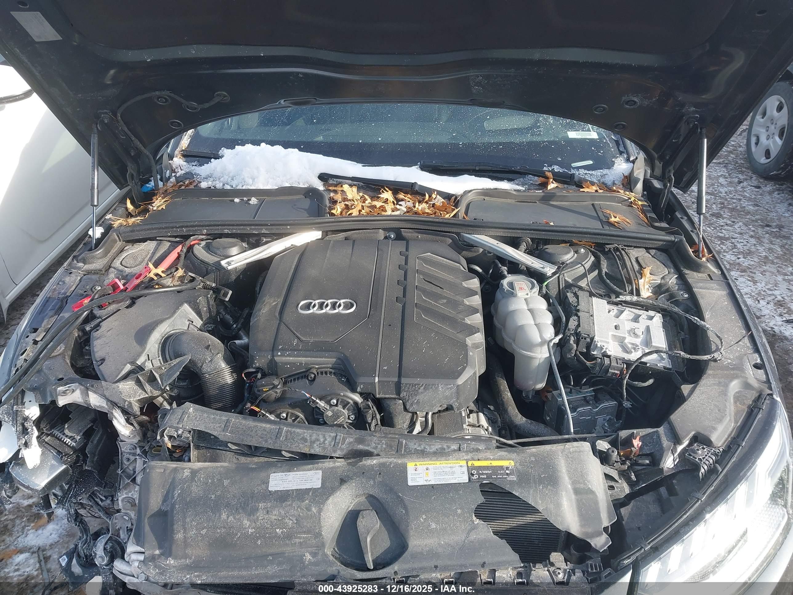AUDI A4 image 10