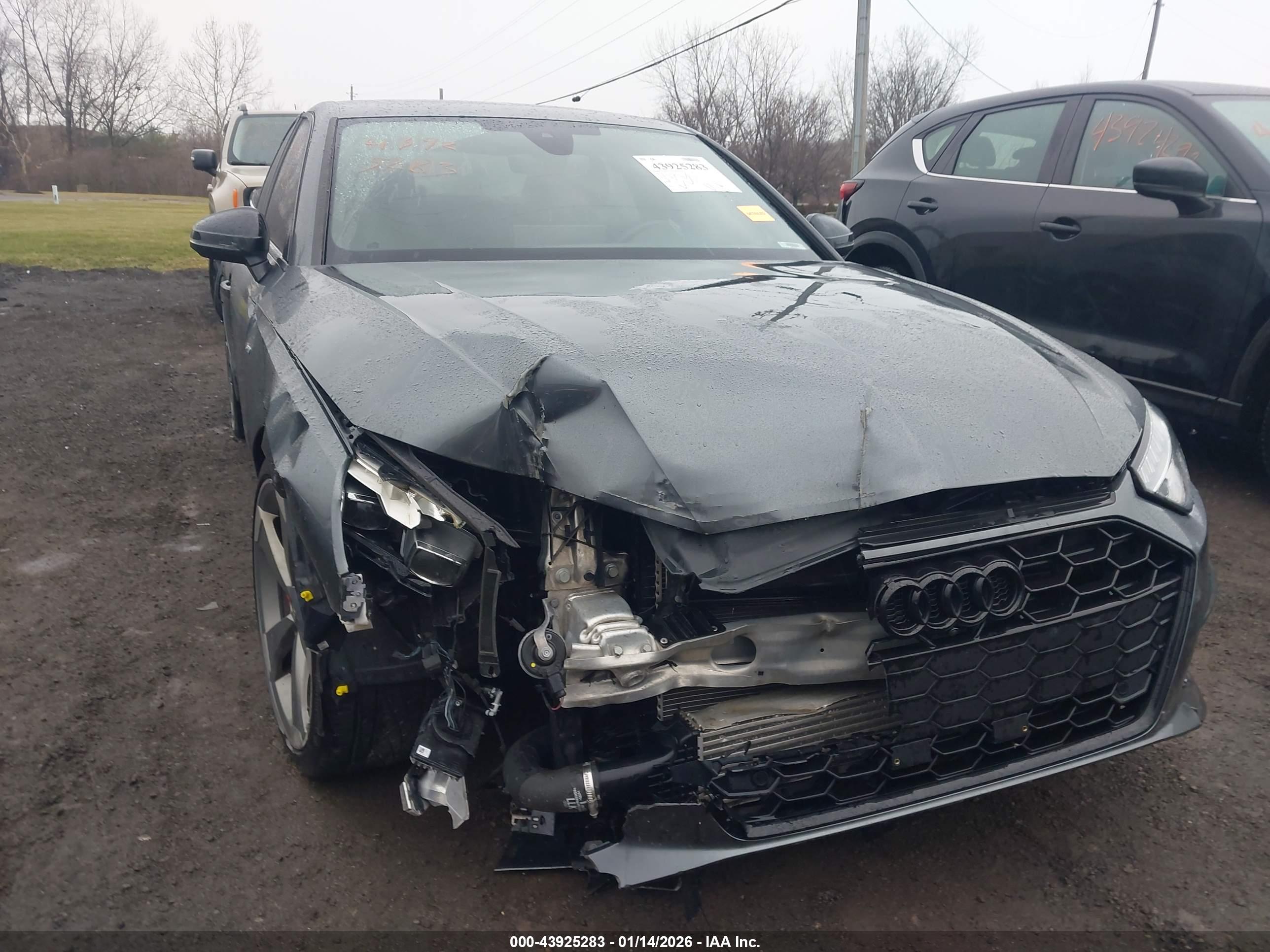 AUDI A4 image 6