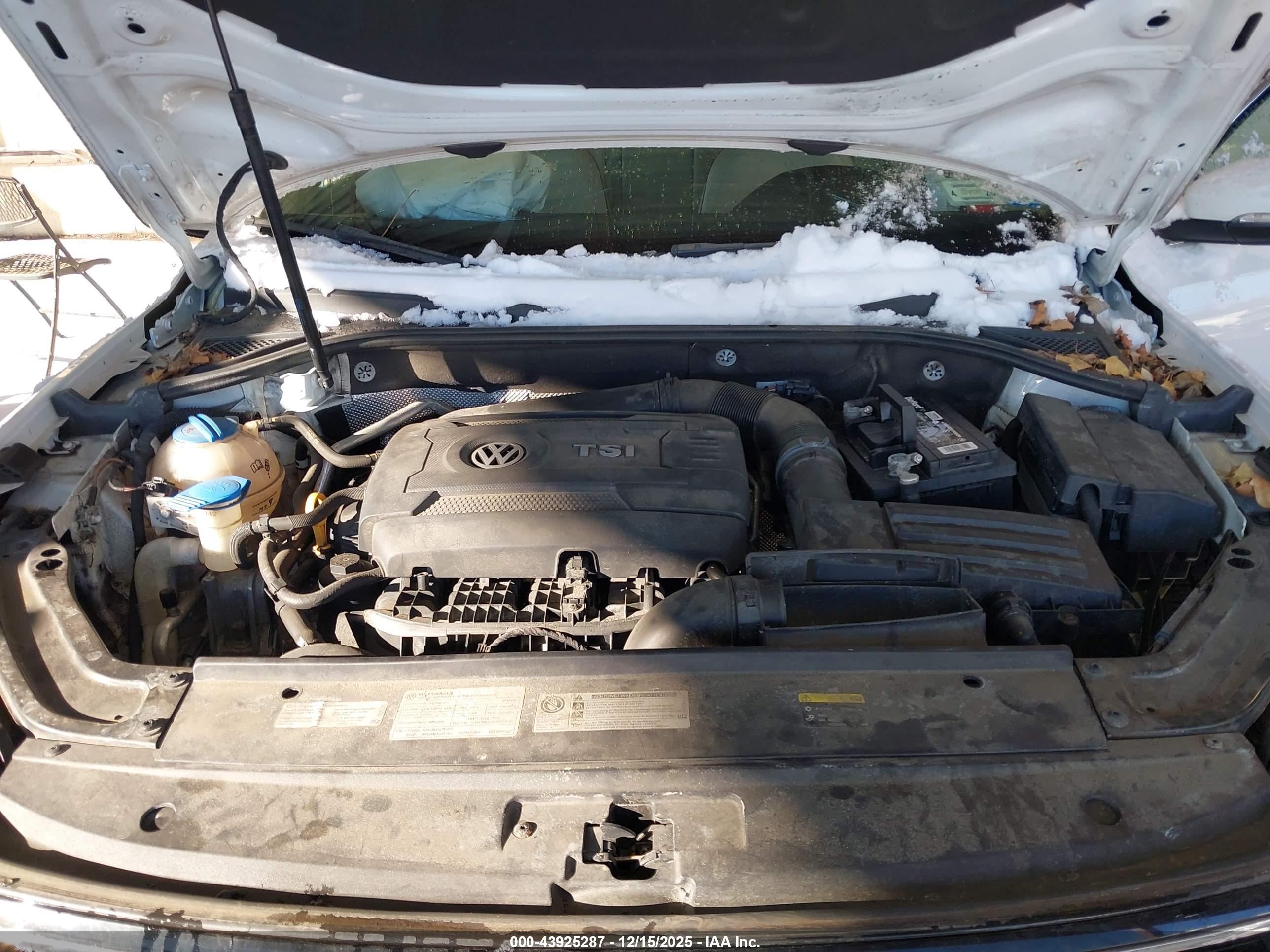 VOLKSWAGEN PASSAT image 10