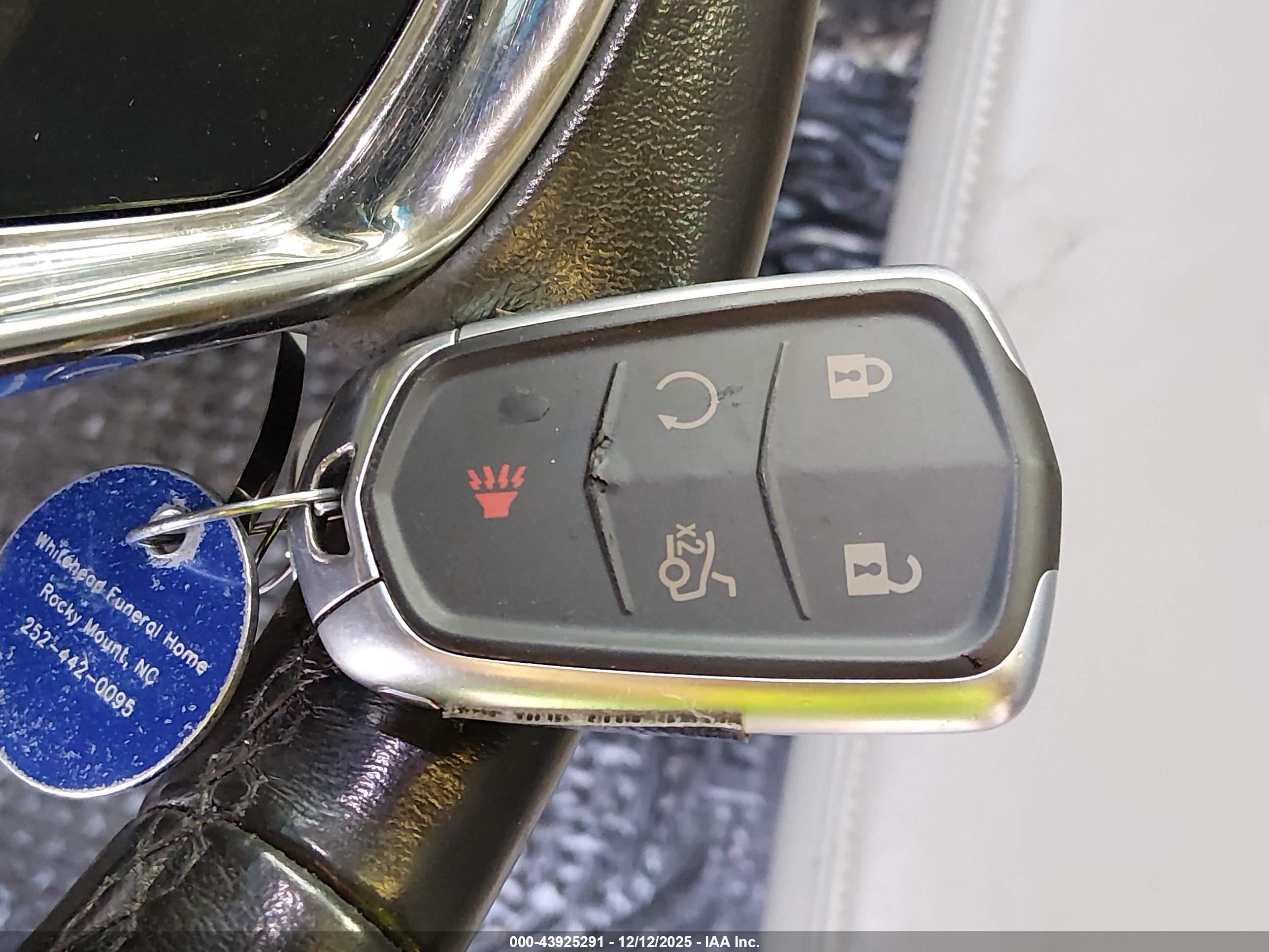 CADILLAC CTS image 11