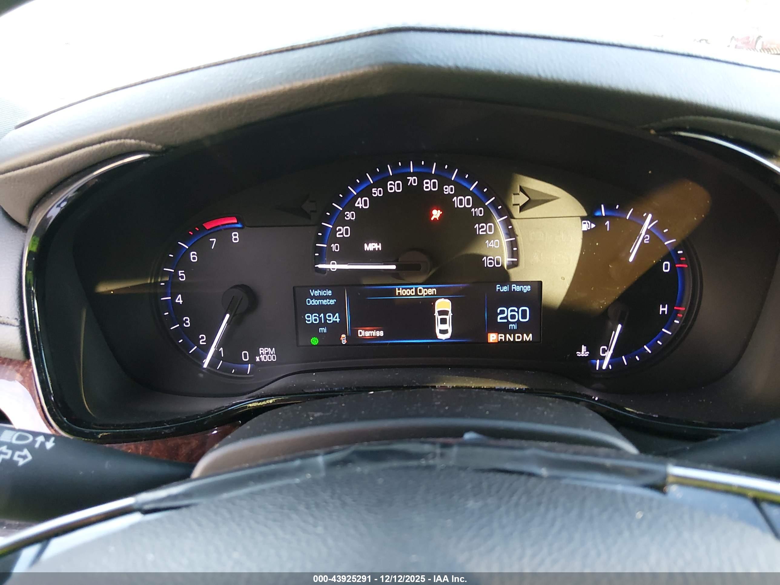 CADILLAC CTS image 7