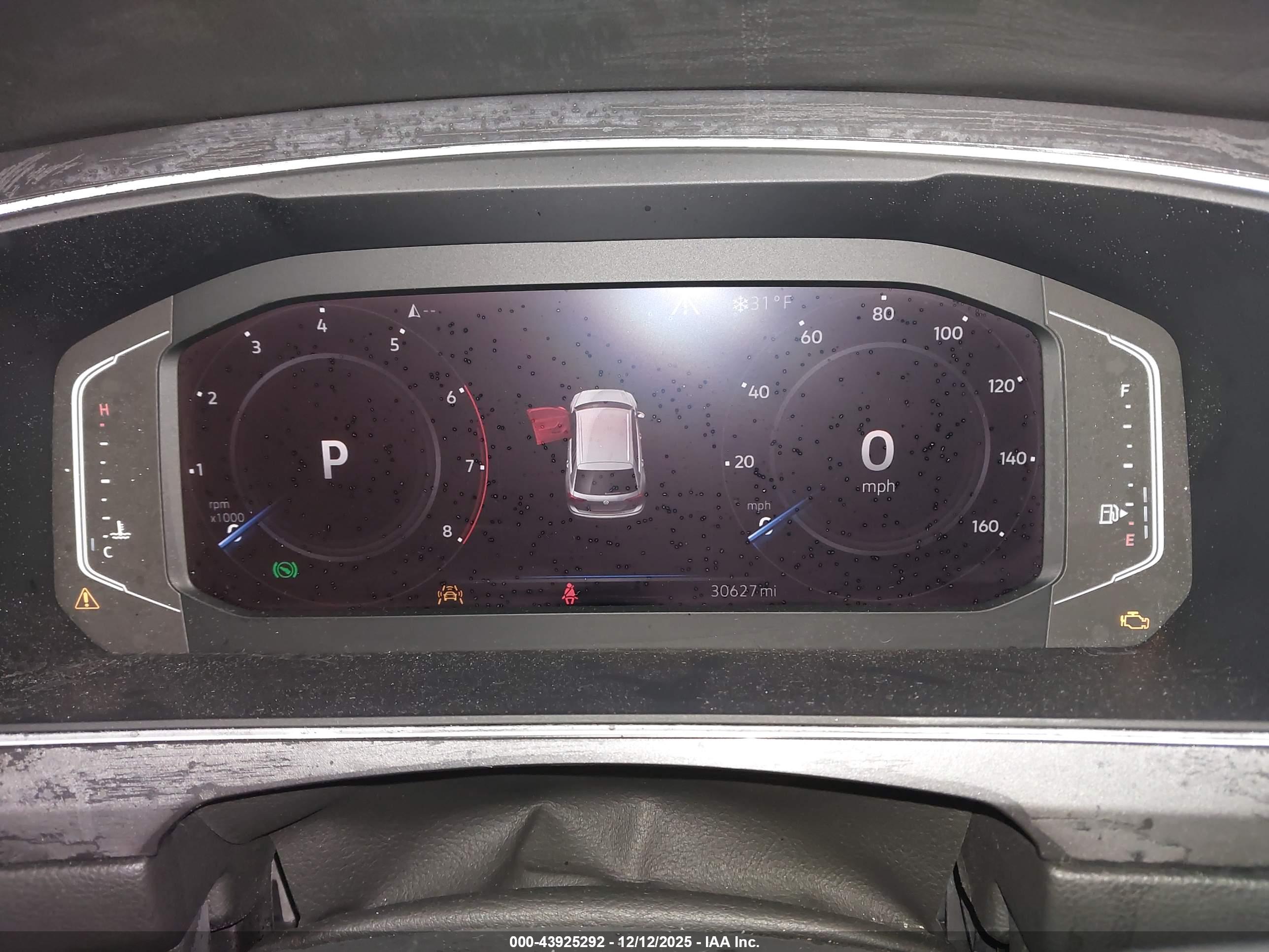 VOLKSWAGEN TIGUAN image 7