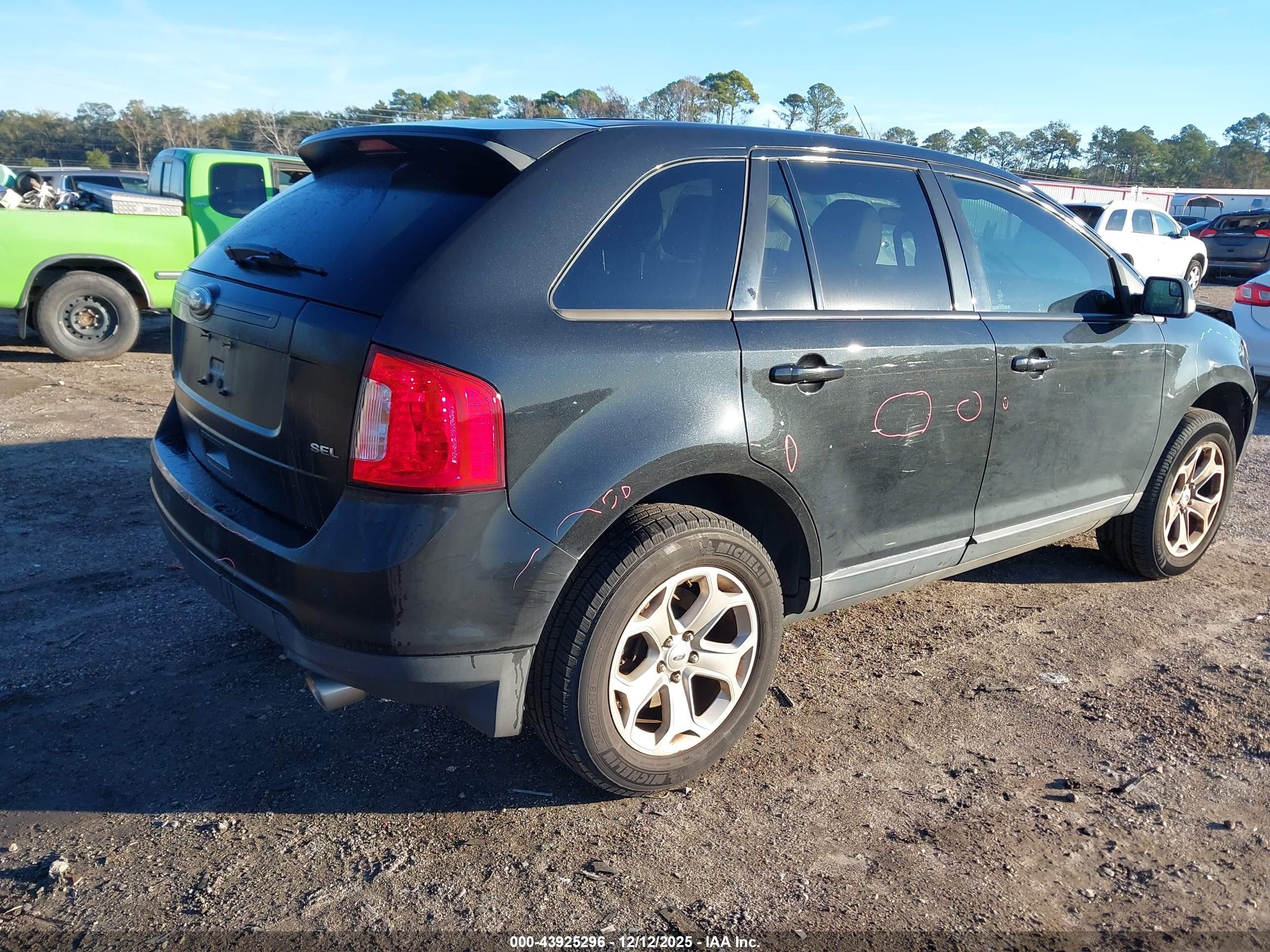 FORD EDGE image 4