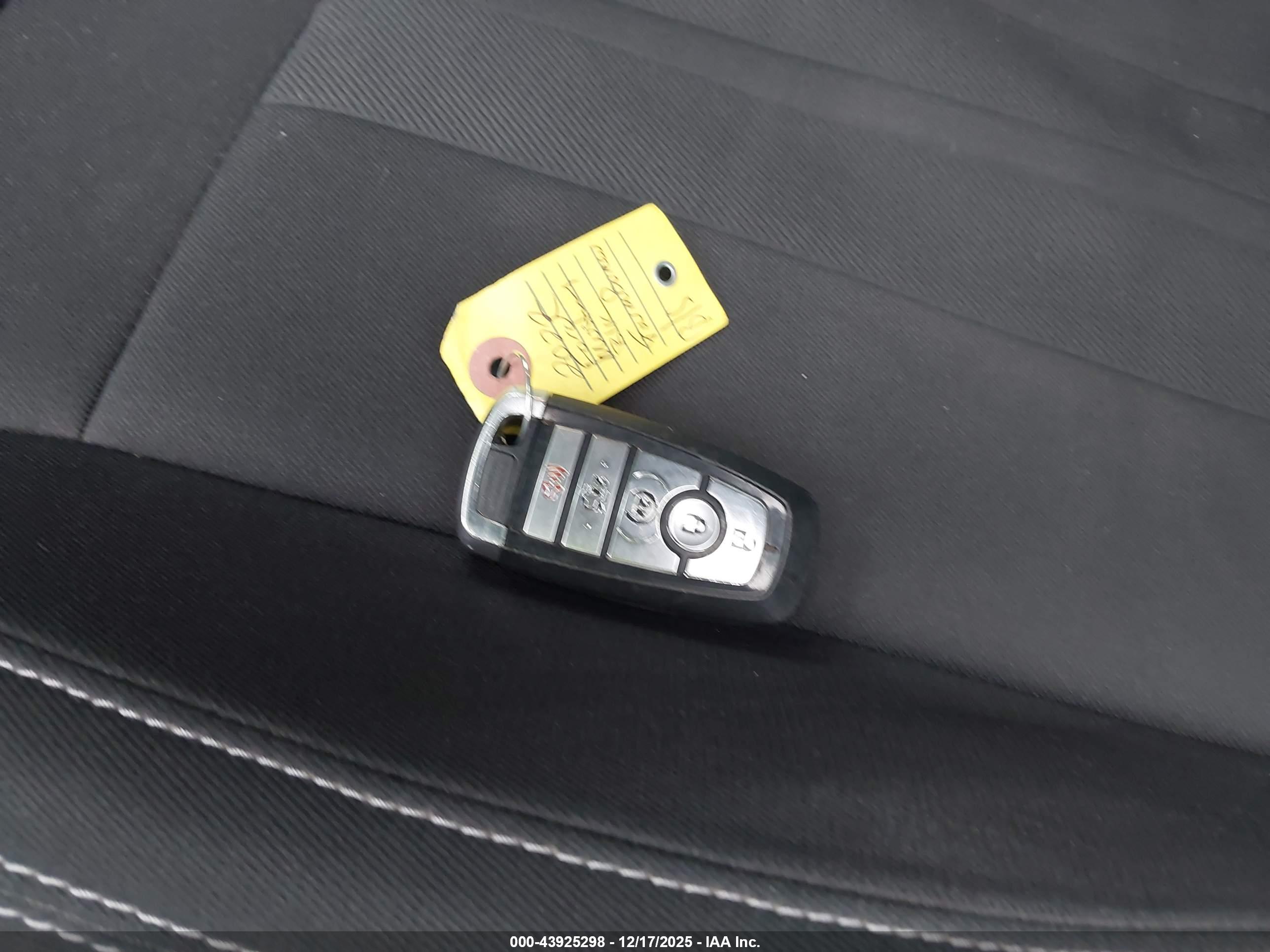 FORD MUSTANG image 11