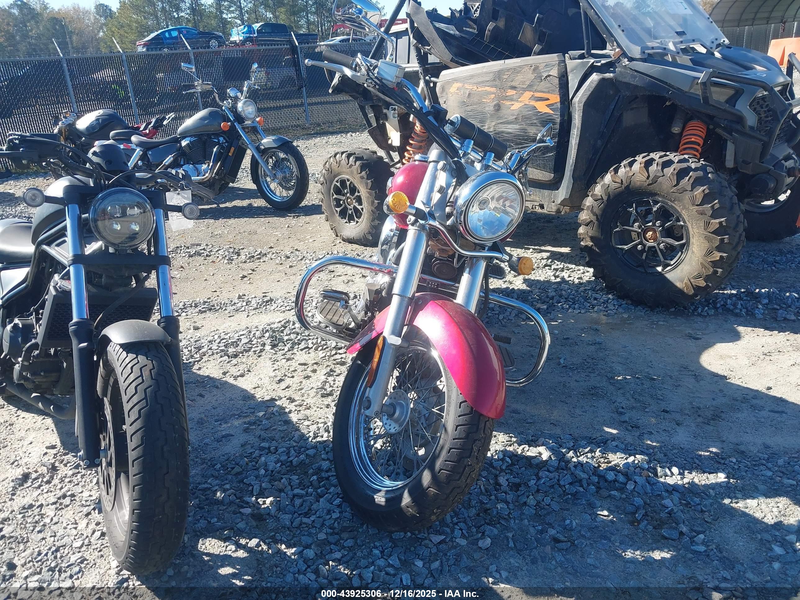 KAWASAKI VN900 image 5