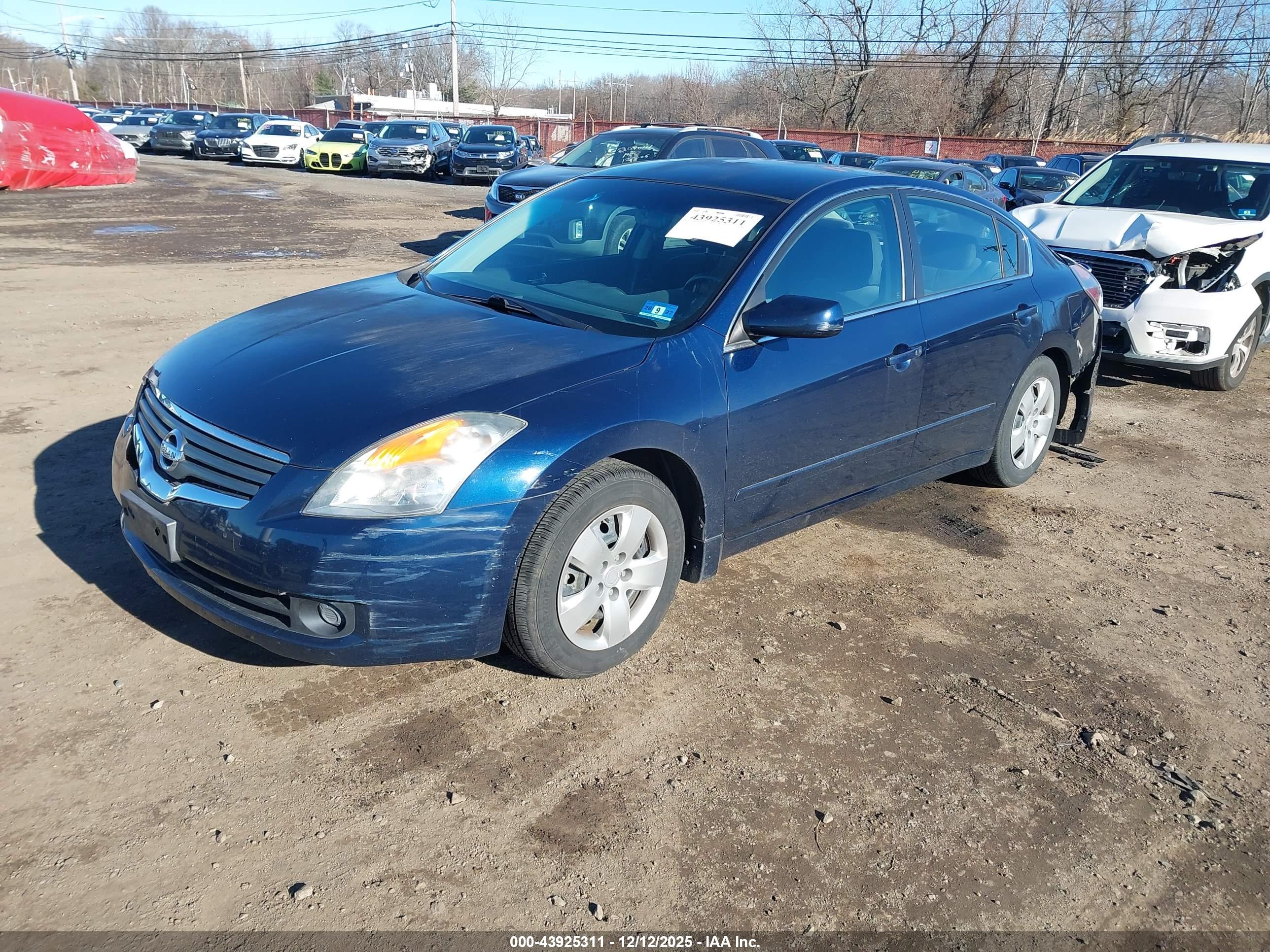 NISSAN ALTIMA image 2