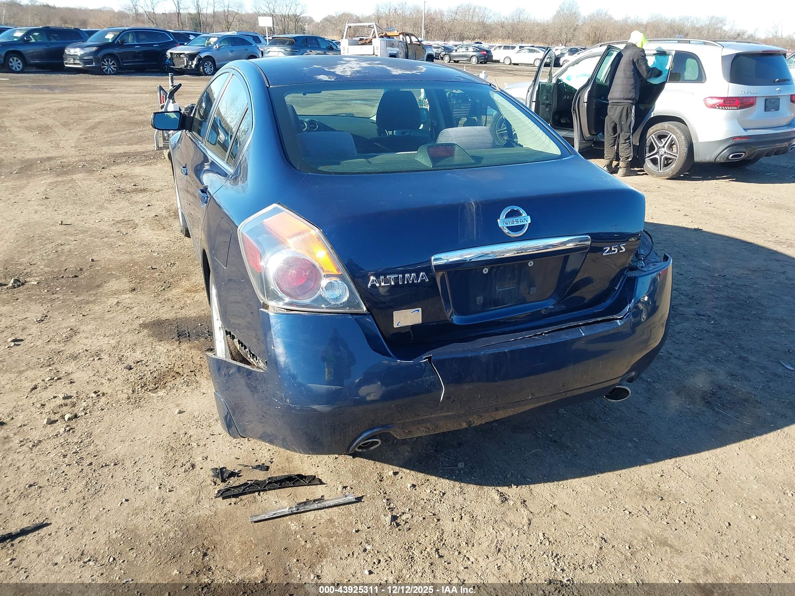 NISSAN ALTIMA image 6