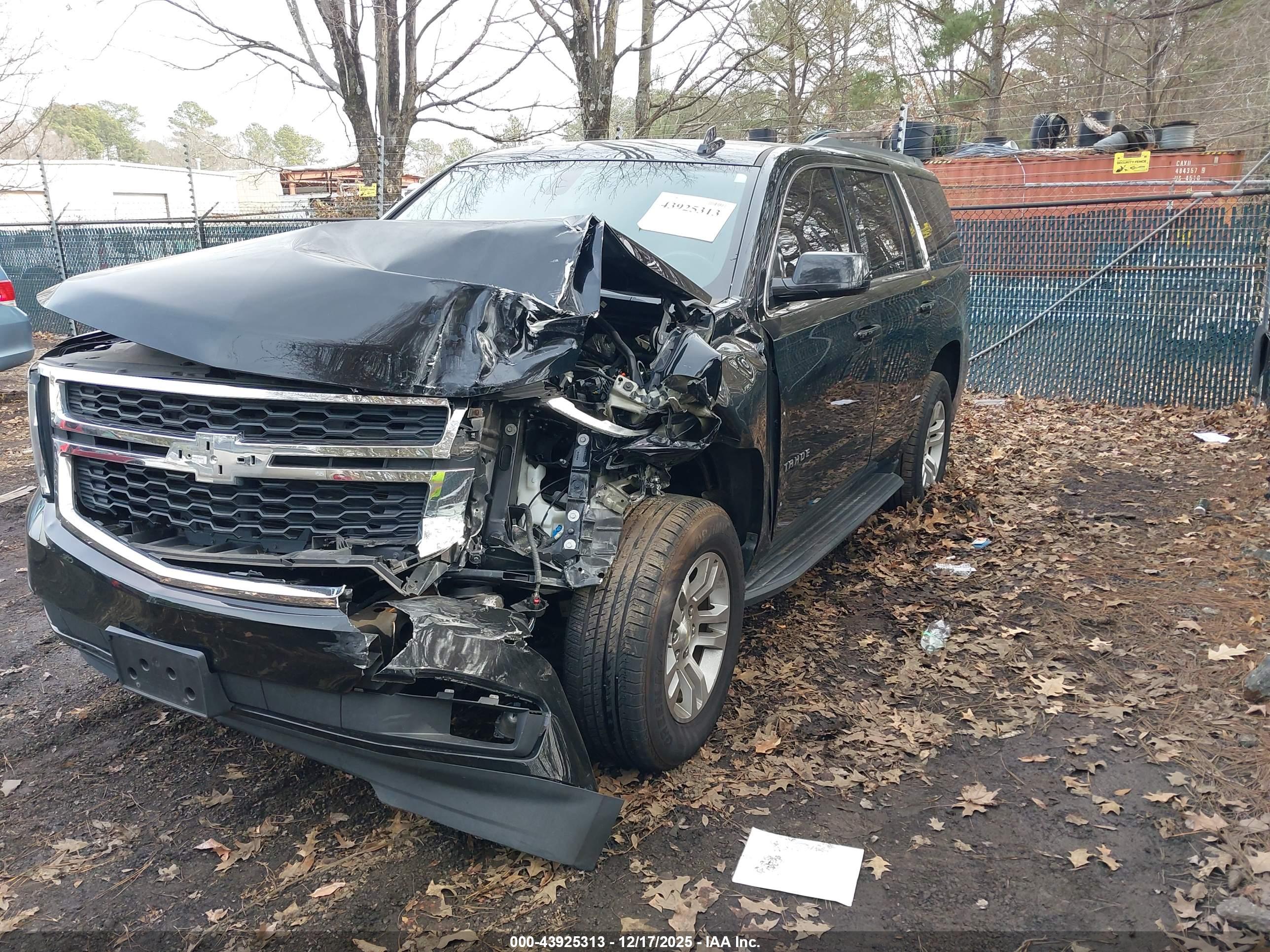 CHEVROLET TAHOE image 2