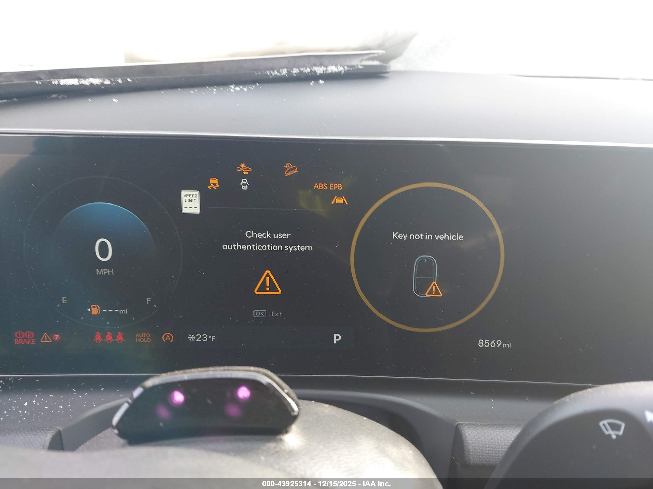 HYUNDAI TUCSON image 7