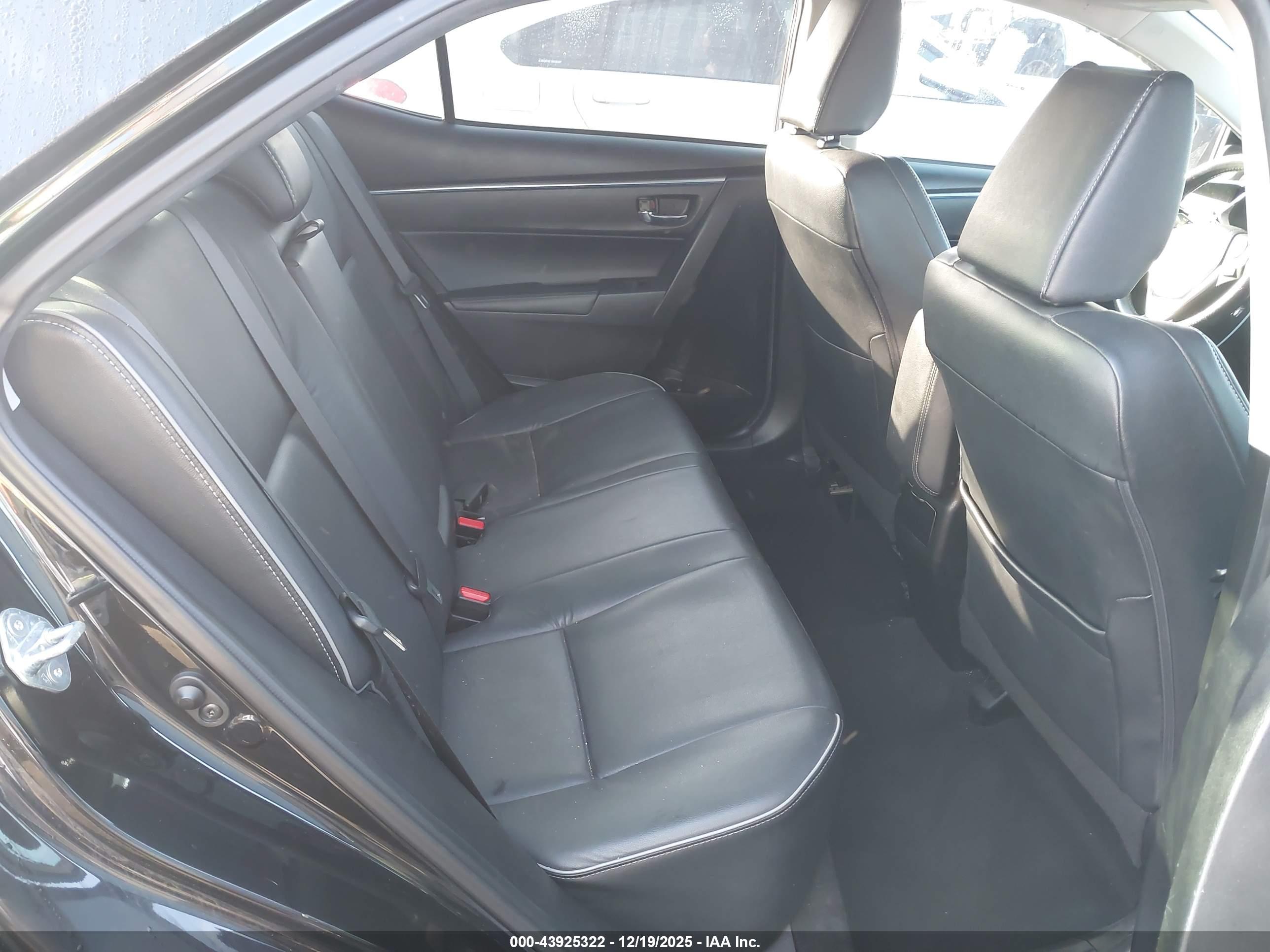 TOYOTA COROLLA image 8