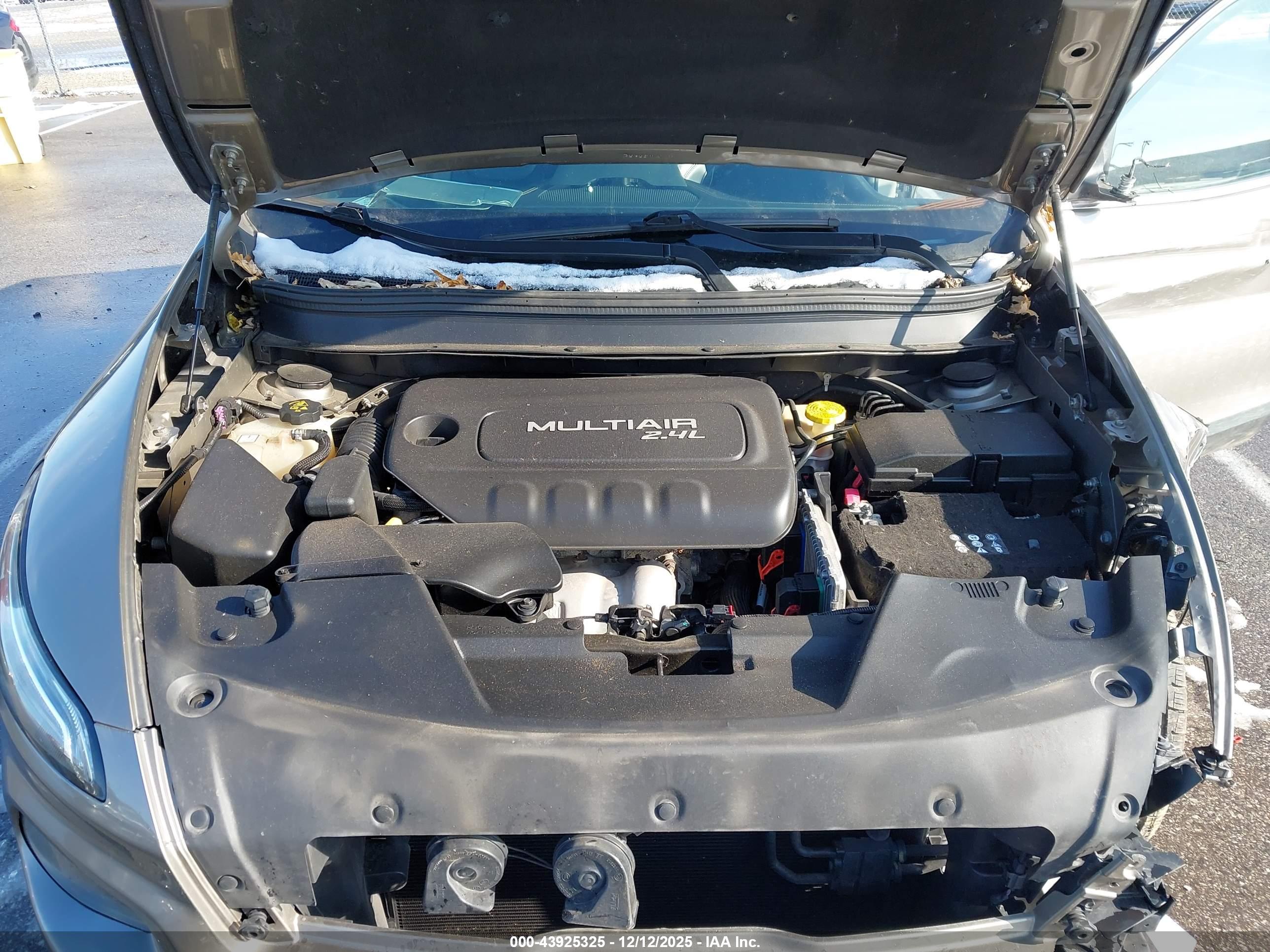 JEEP CHEROKEE image 10