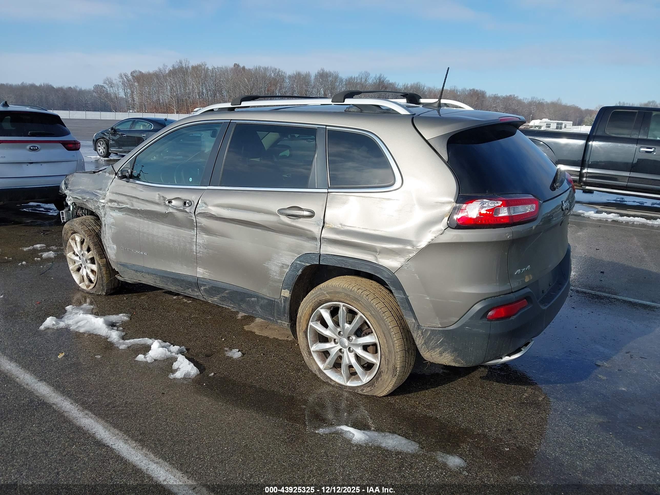 JEEP CHEROKEE image 3