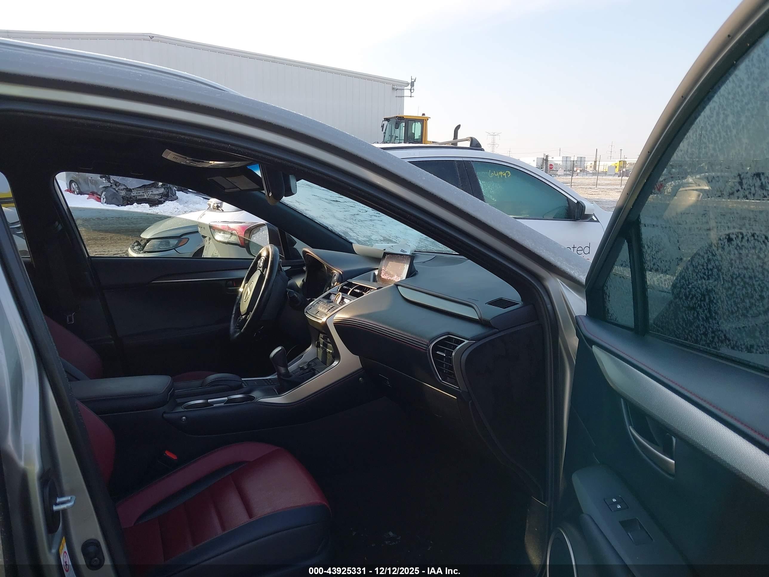 LEXUS NX image 5