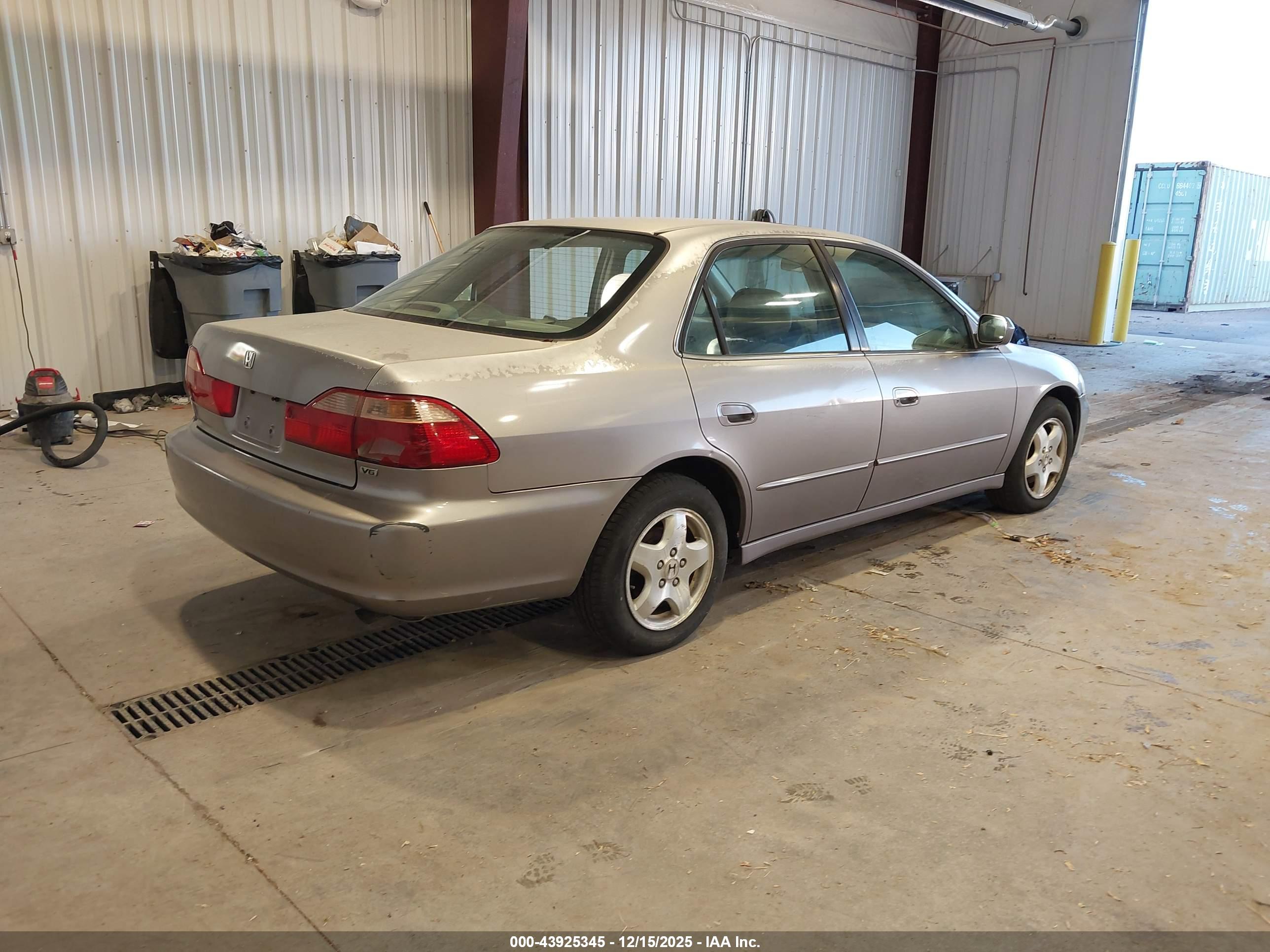 HONDA ACCORD image 4