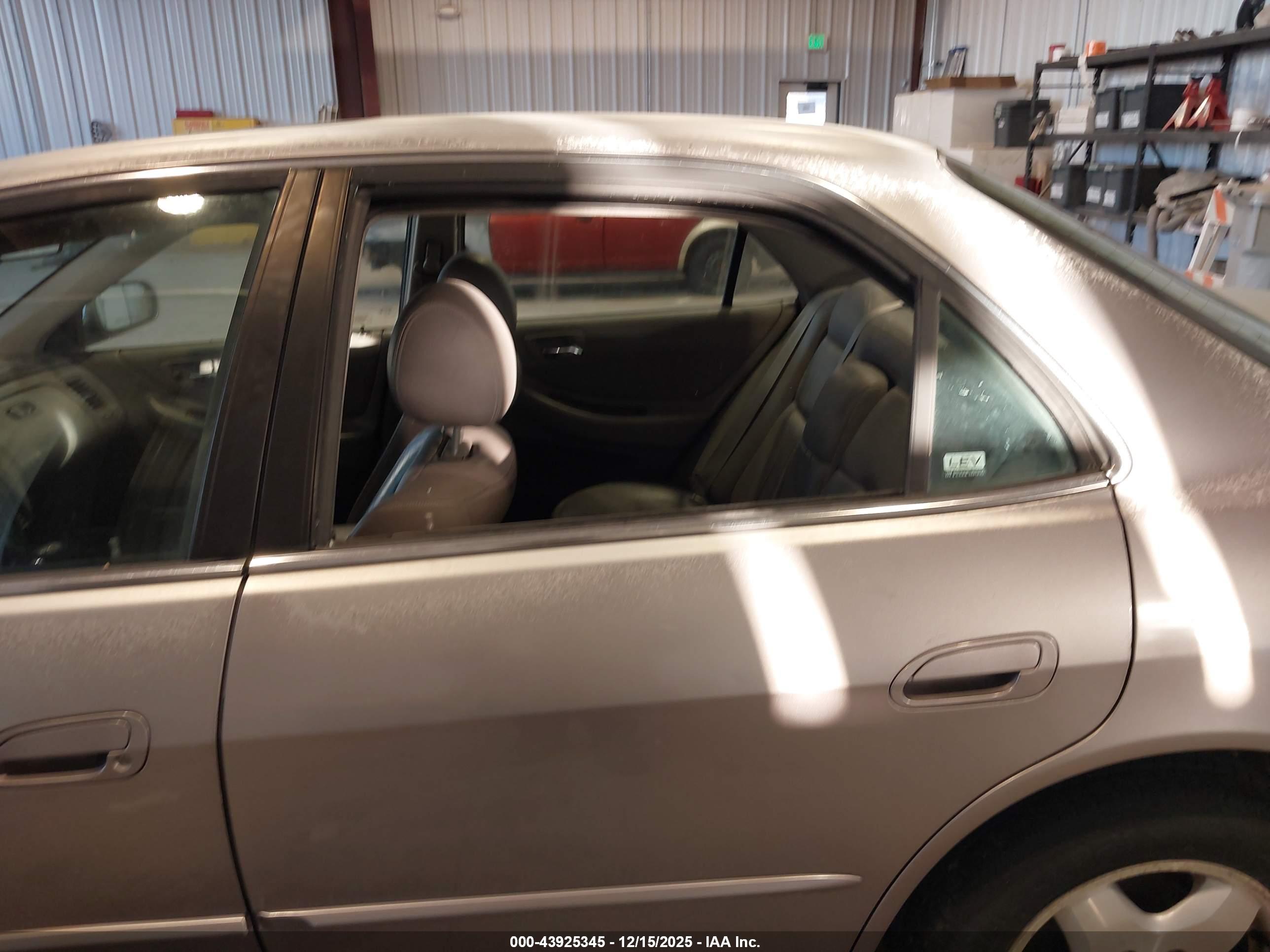HONDA ACCORD image 6