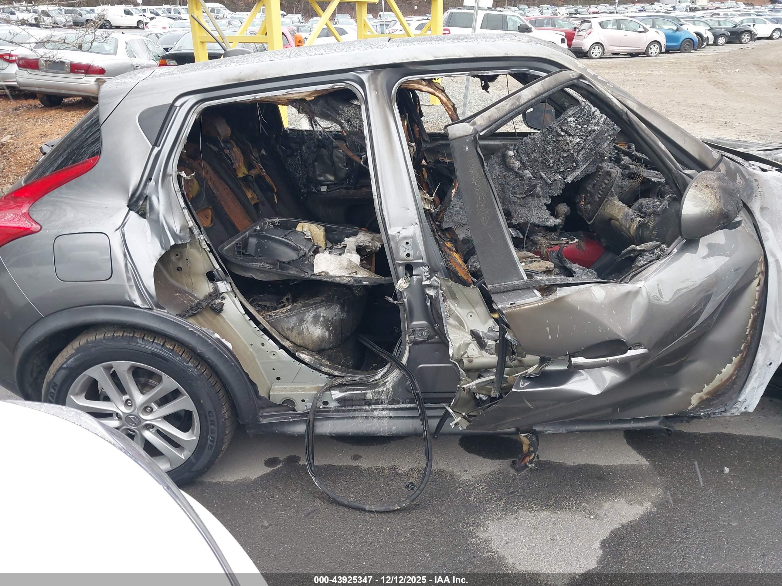NISSAN JUKE image 6