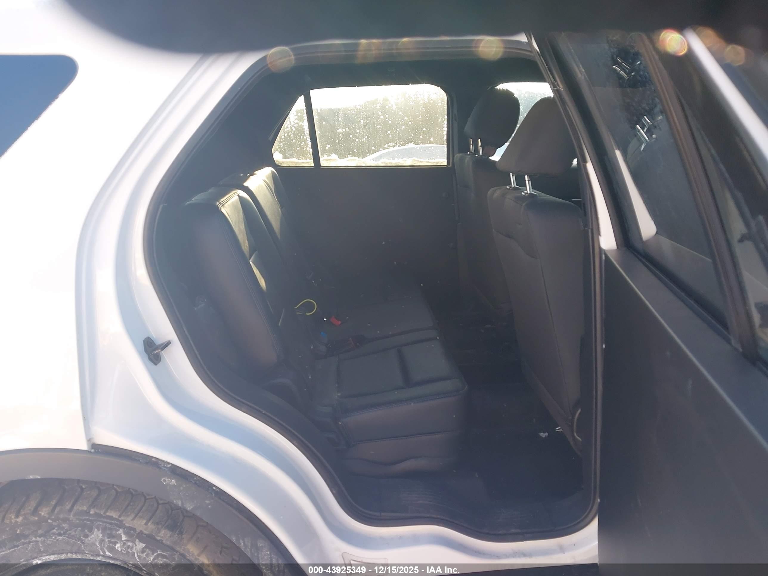FORD UTILITY image 8