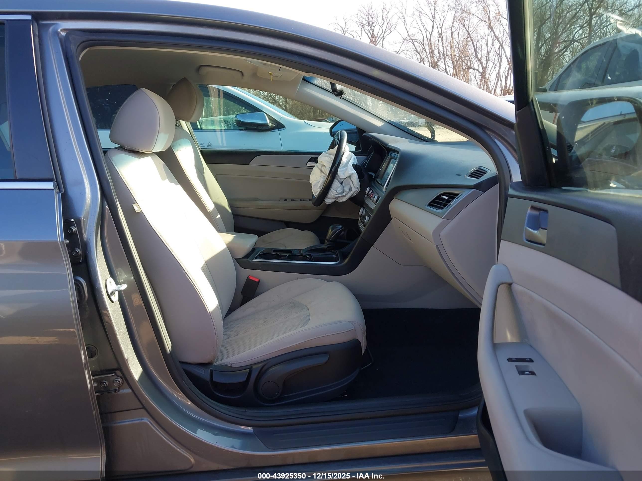 HYUNDAI SONATA image 5