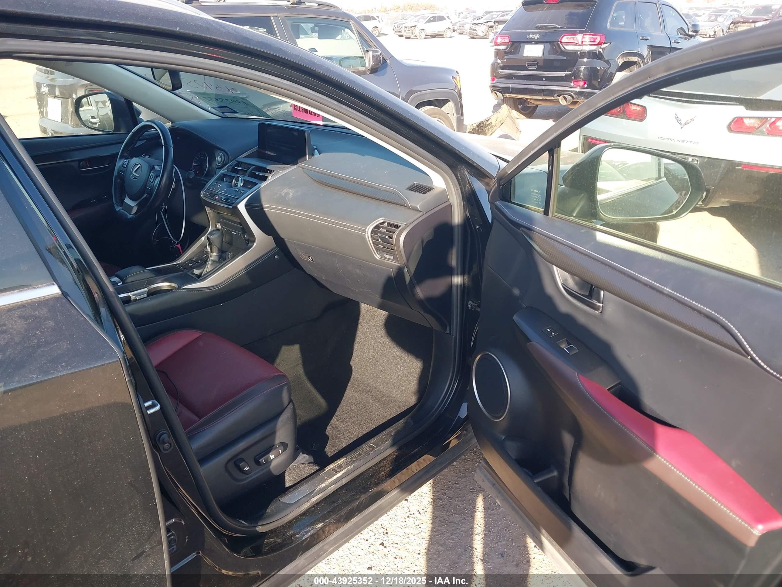 LEXUS NX image 5