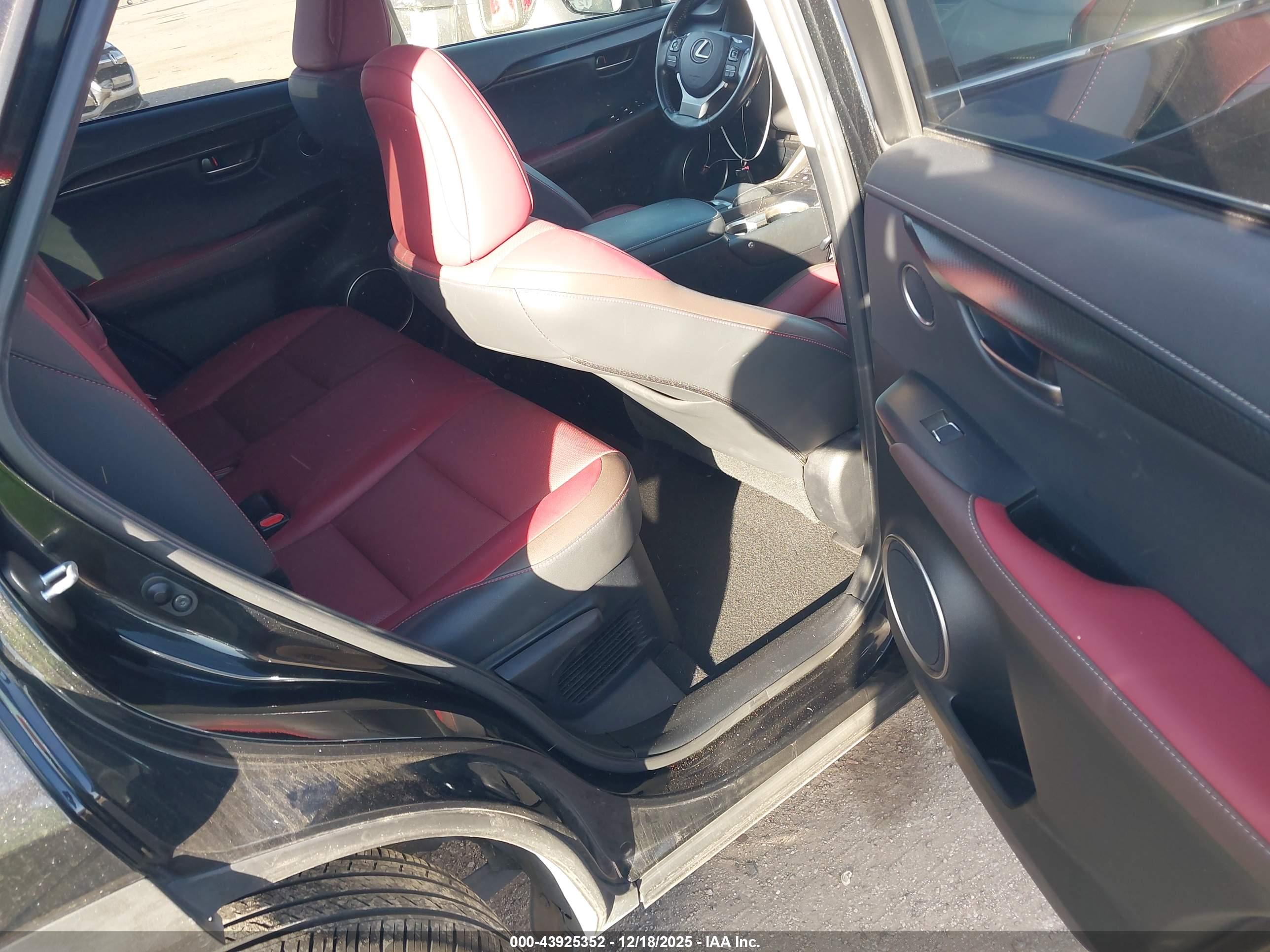 LEXUS NX image 8