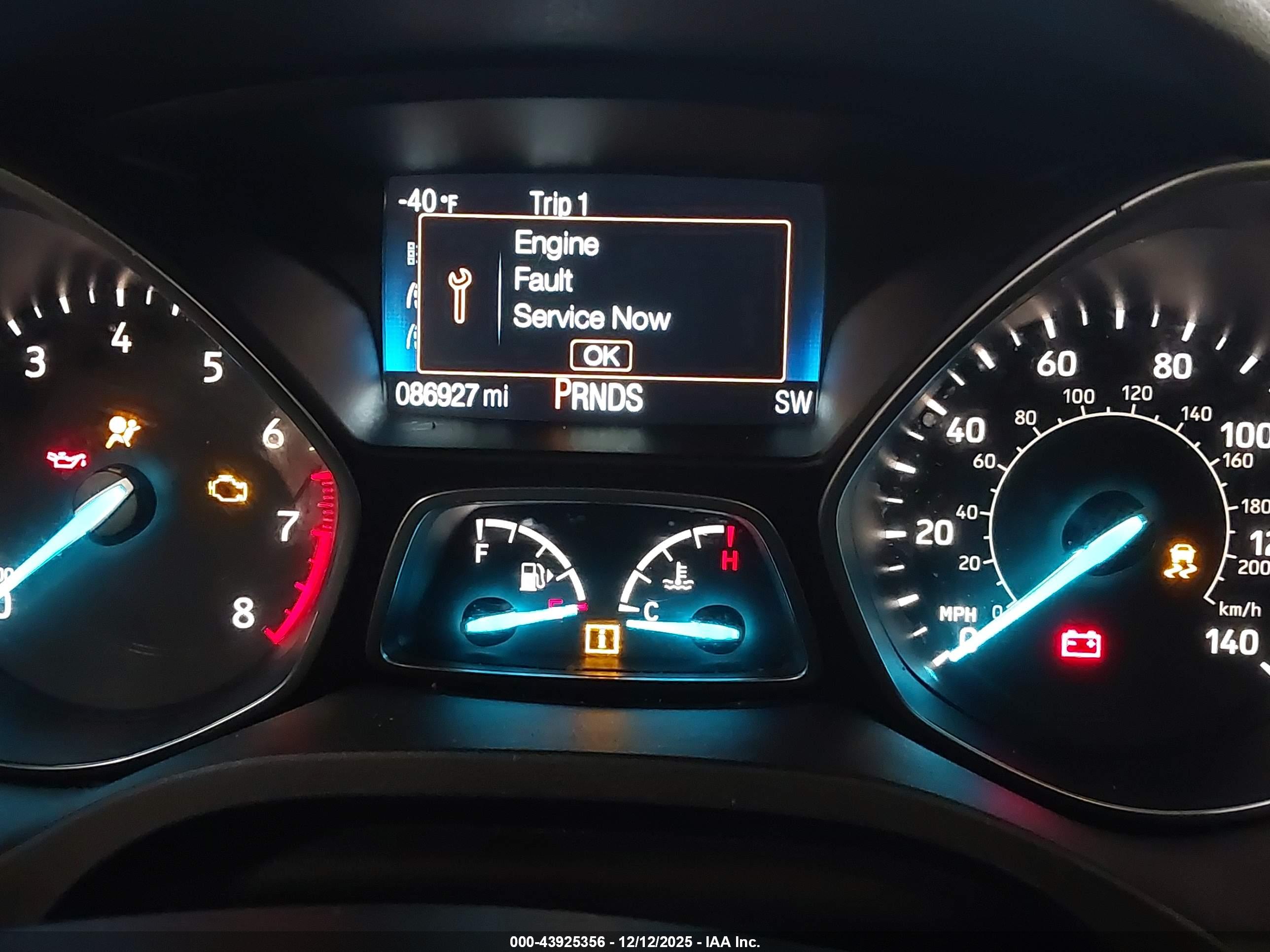 FORD ESCAPE image 7