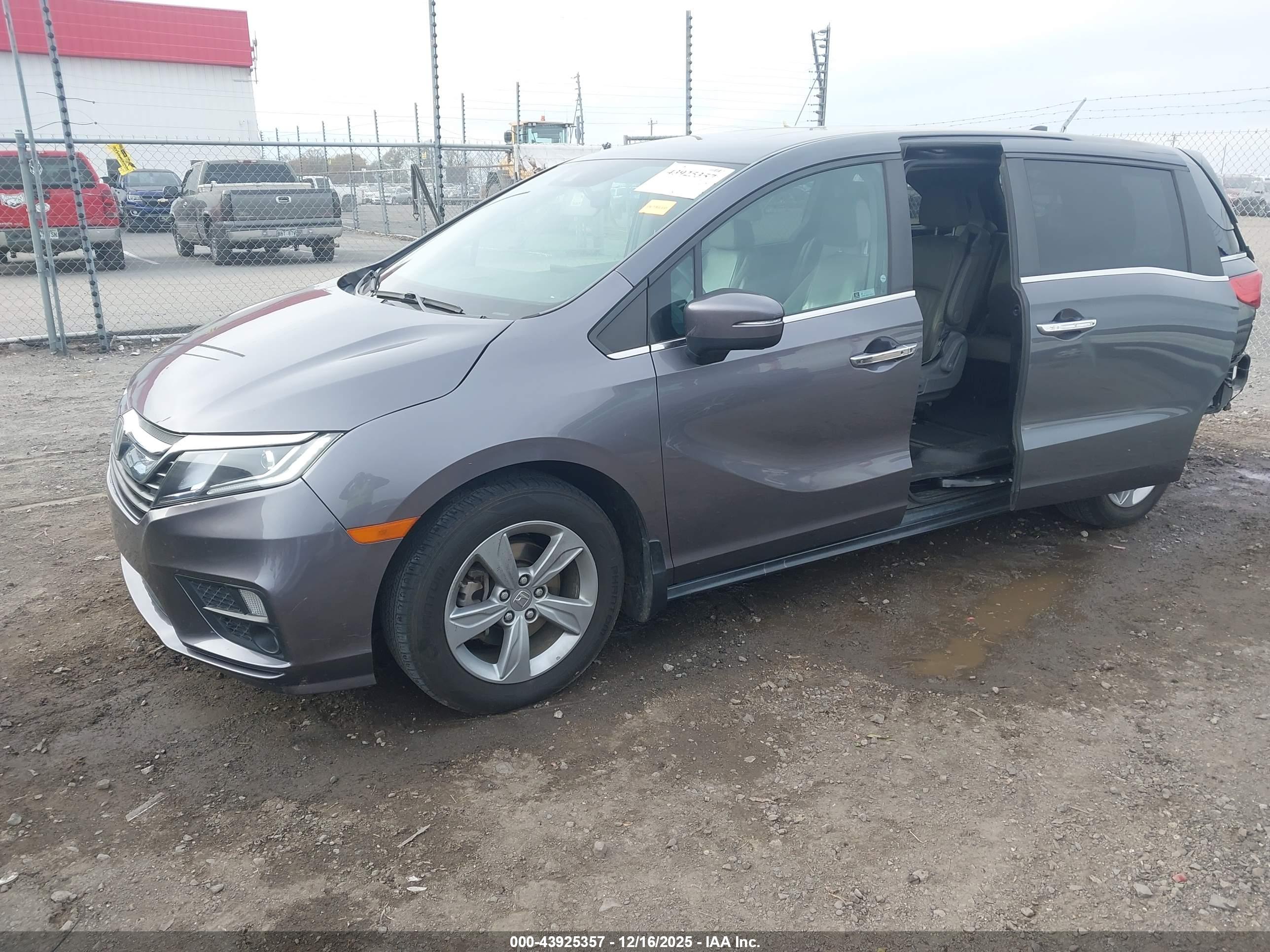 HONDA ODYSSEY image 2