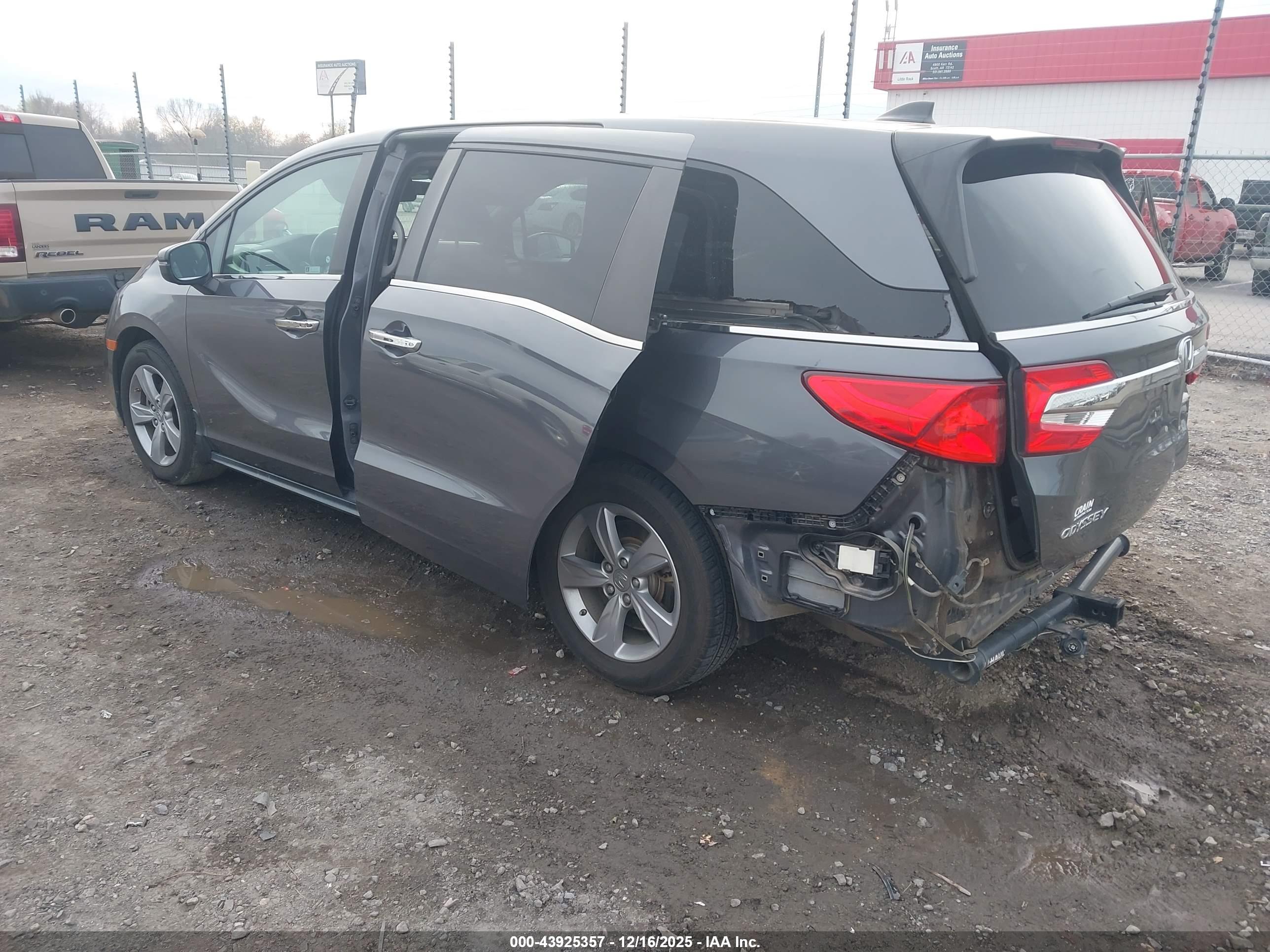 HONDA ODYSSEY image 3