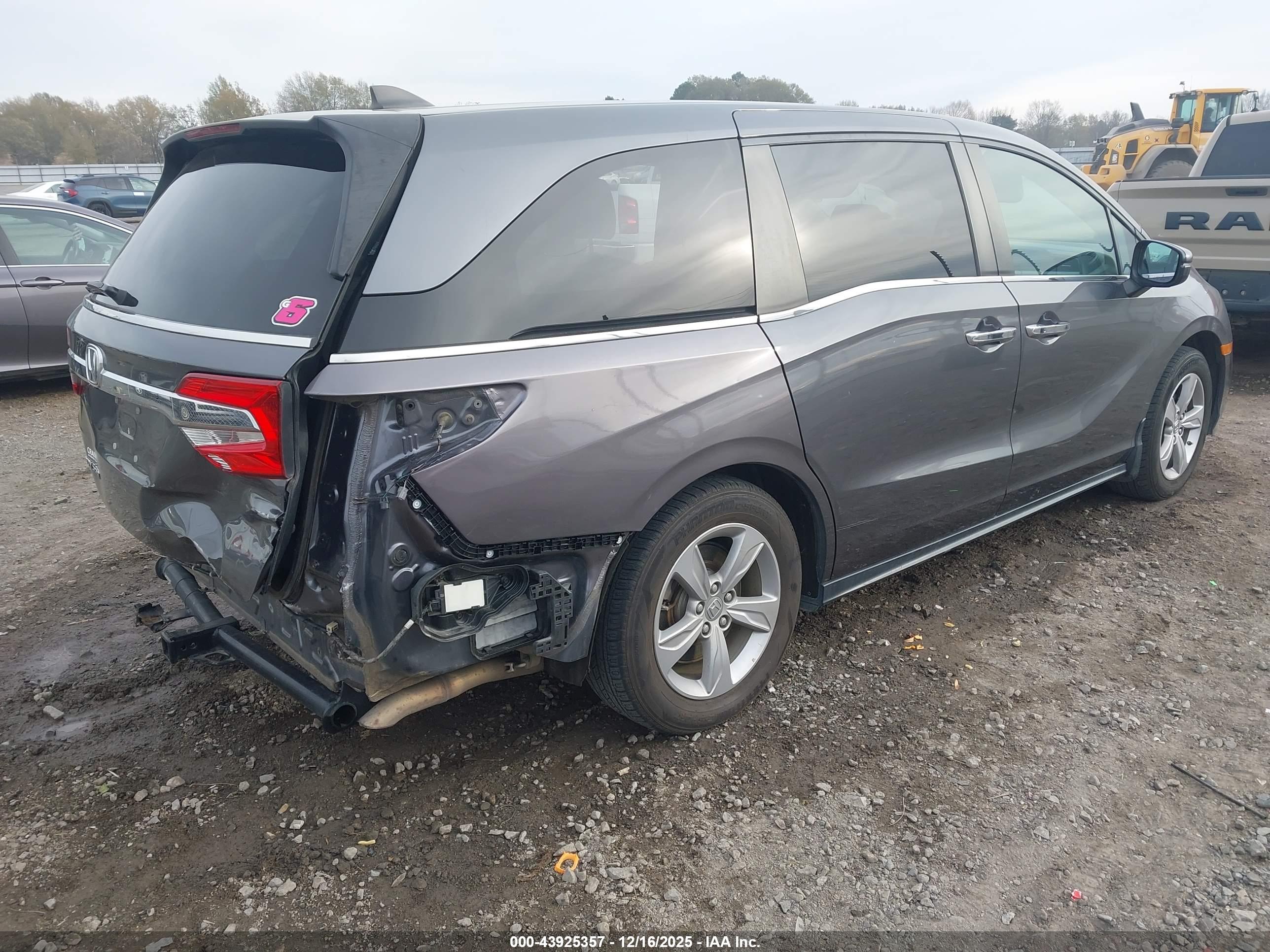 HONDA ODYSSEY image 4