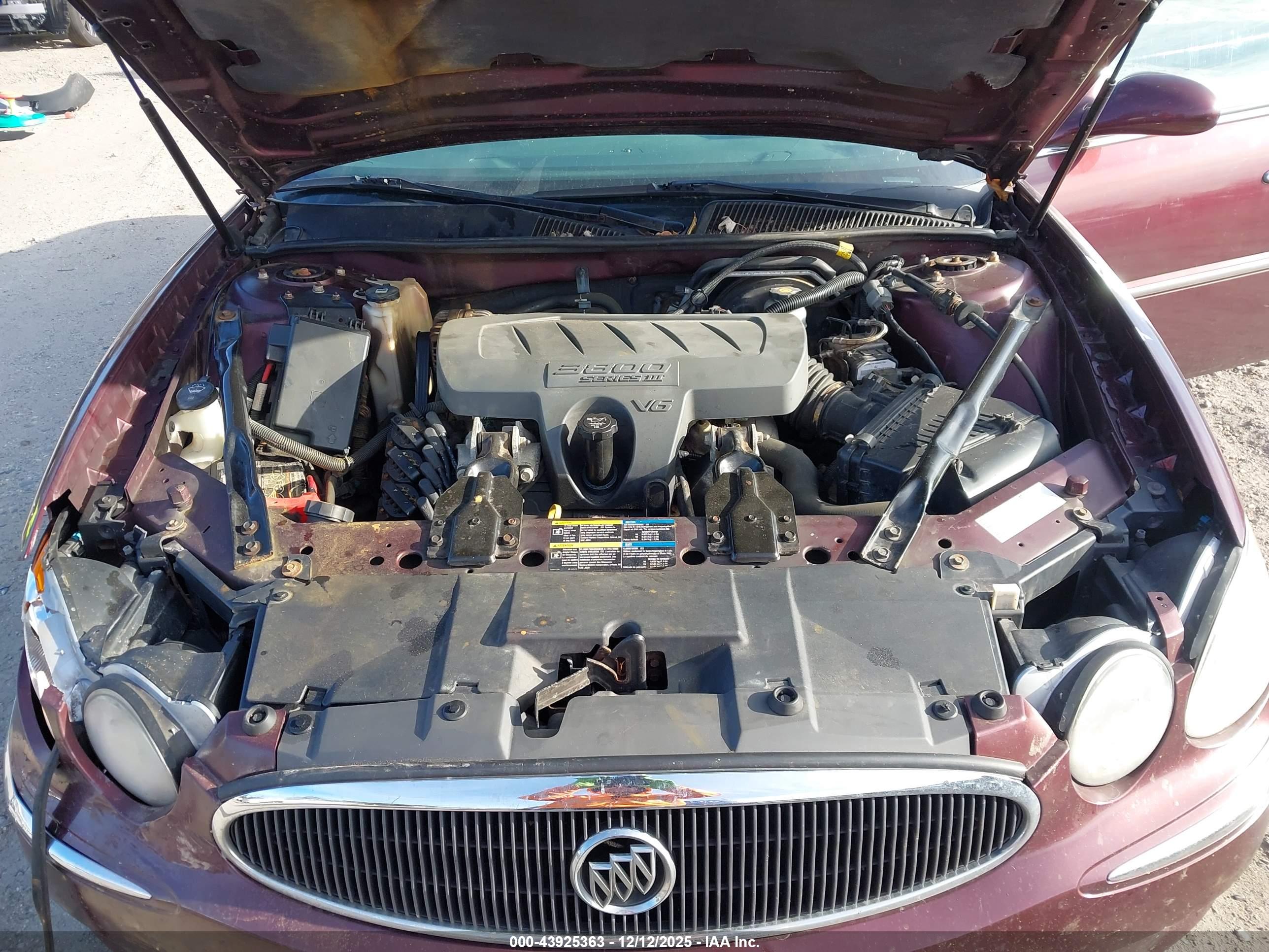 BUICK LACROSSE image 10