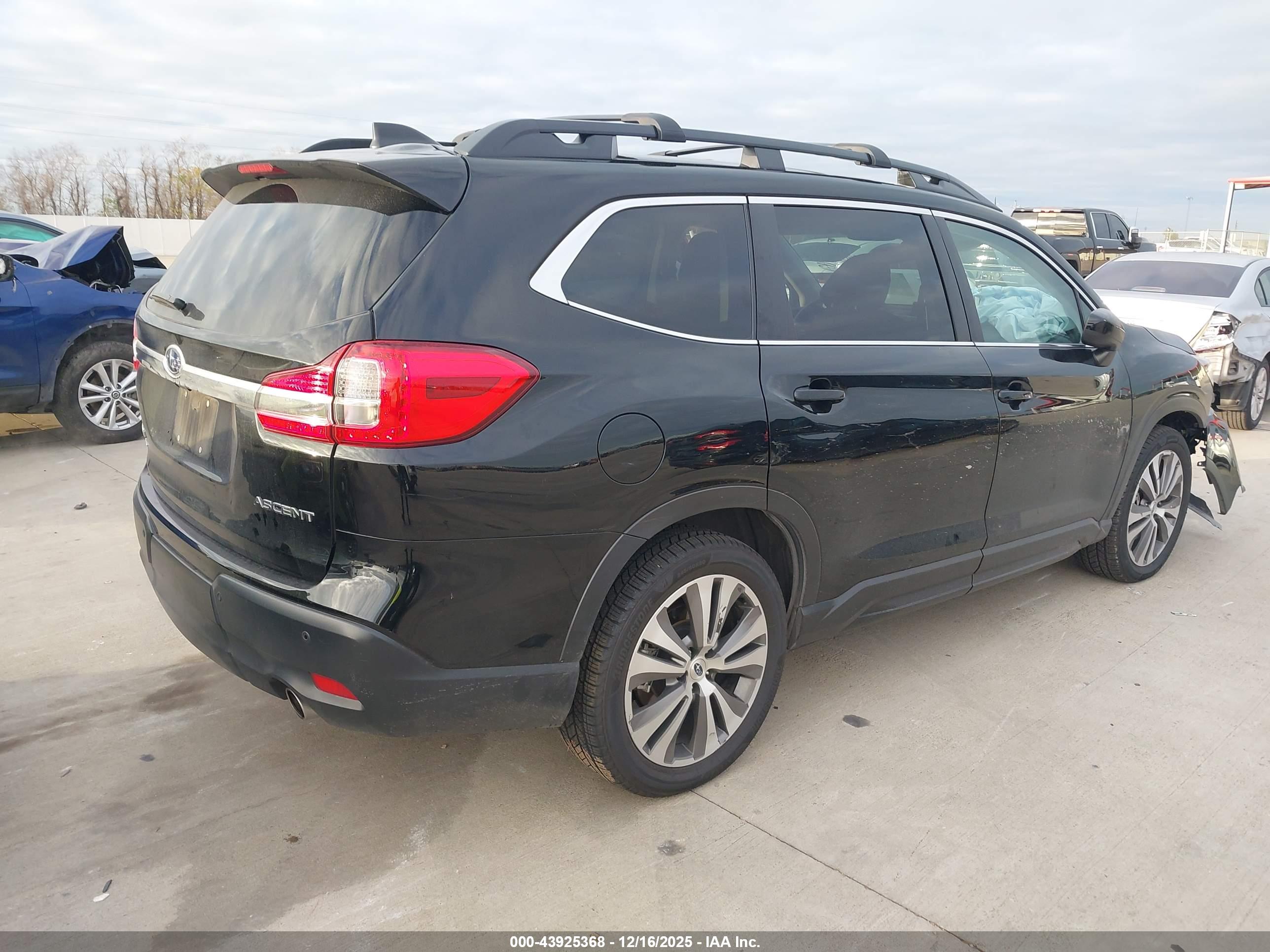 SUBARU ASCENT image 4