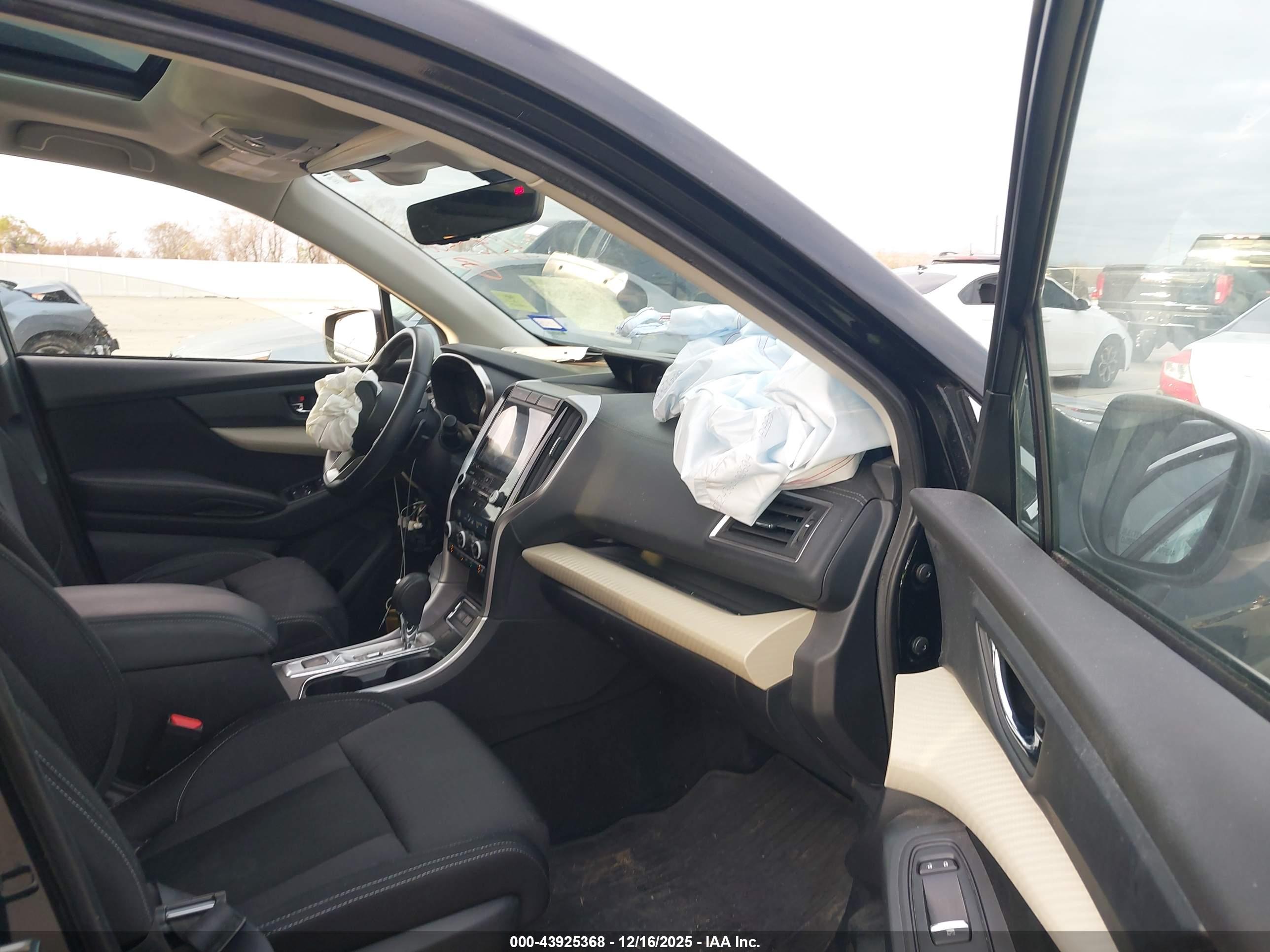 SUBARU ASCENT image 5