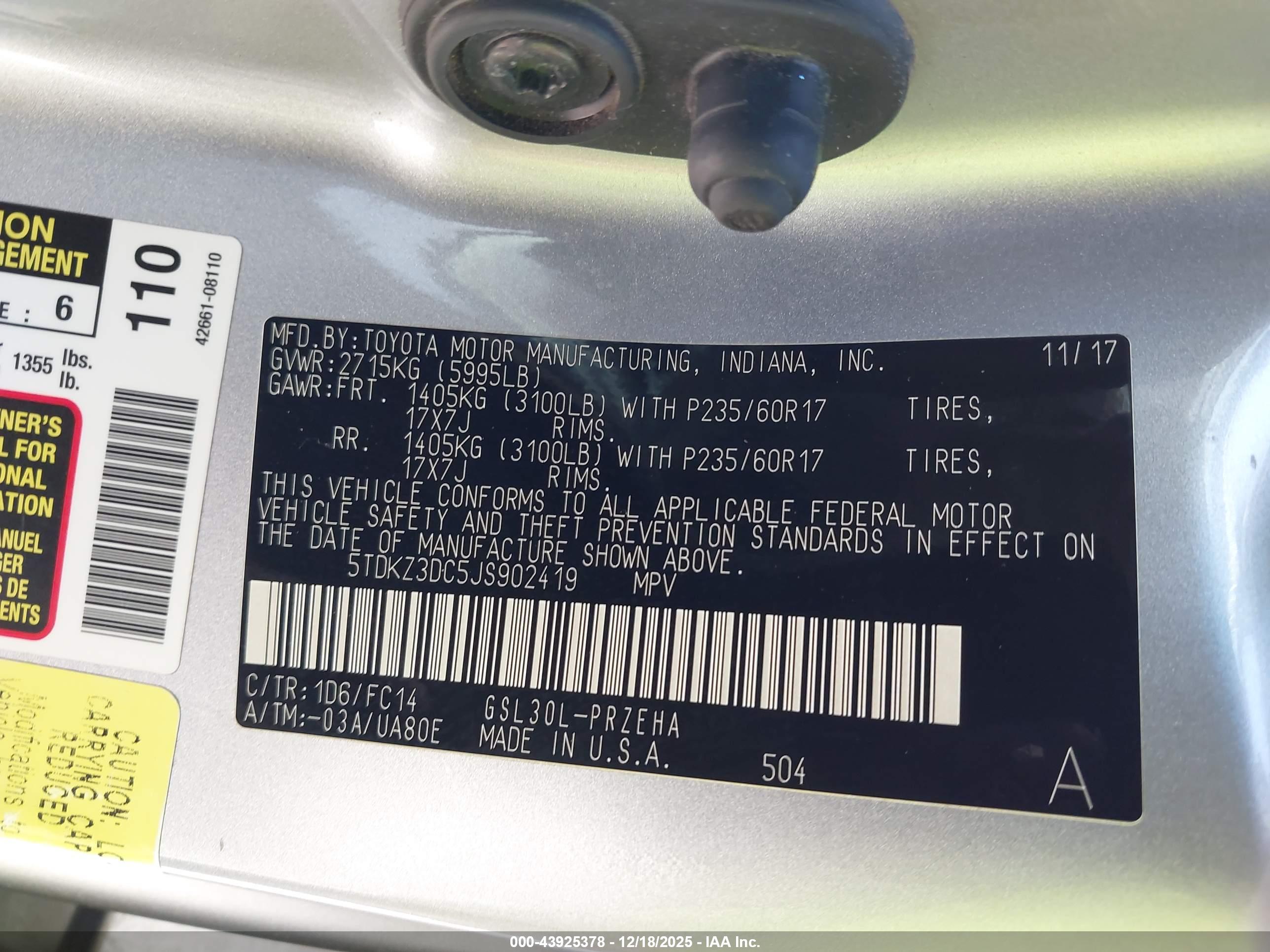 TOYOTA SIENNA image 9