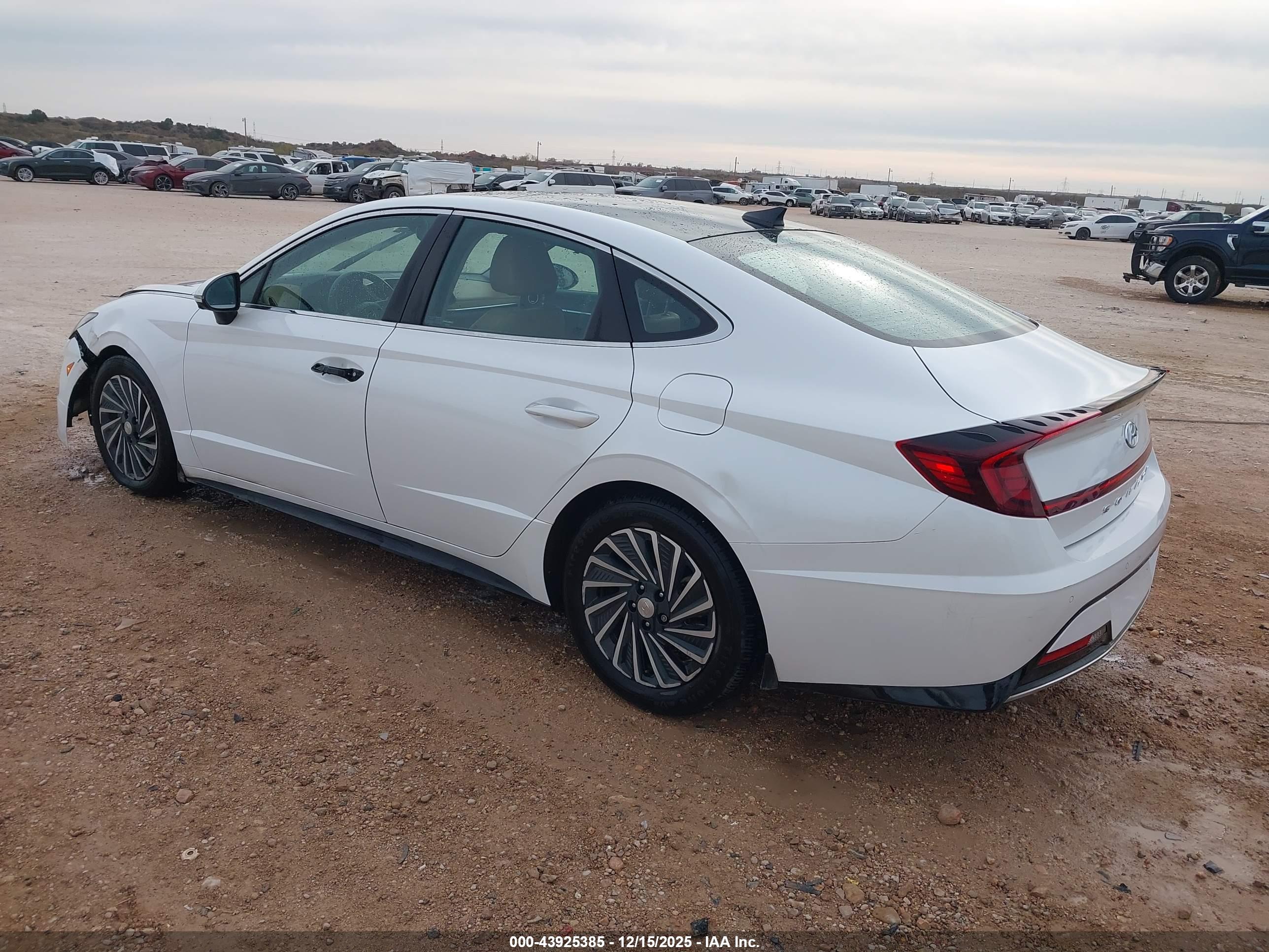 HYUNDAI SONATA image 3