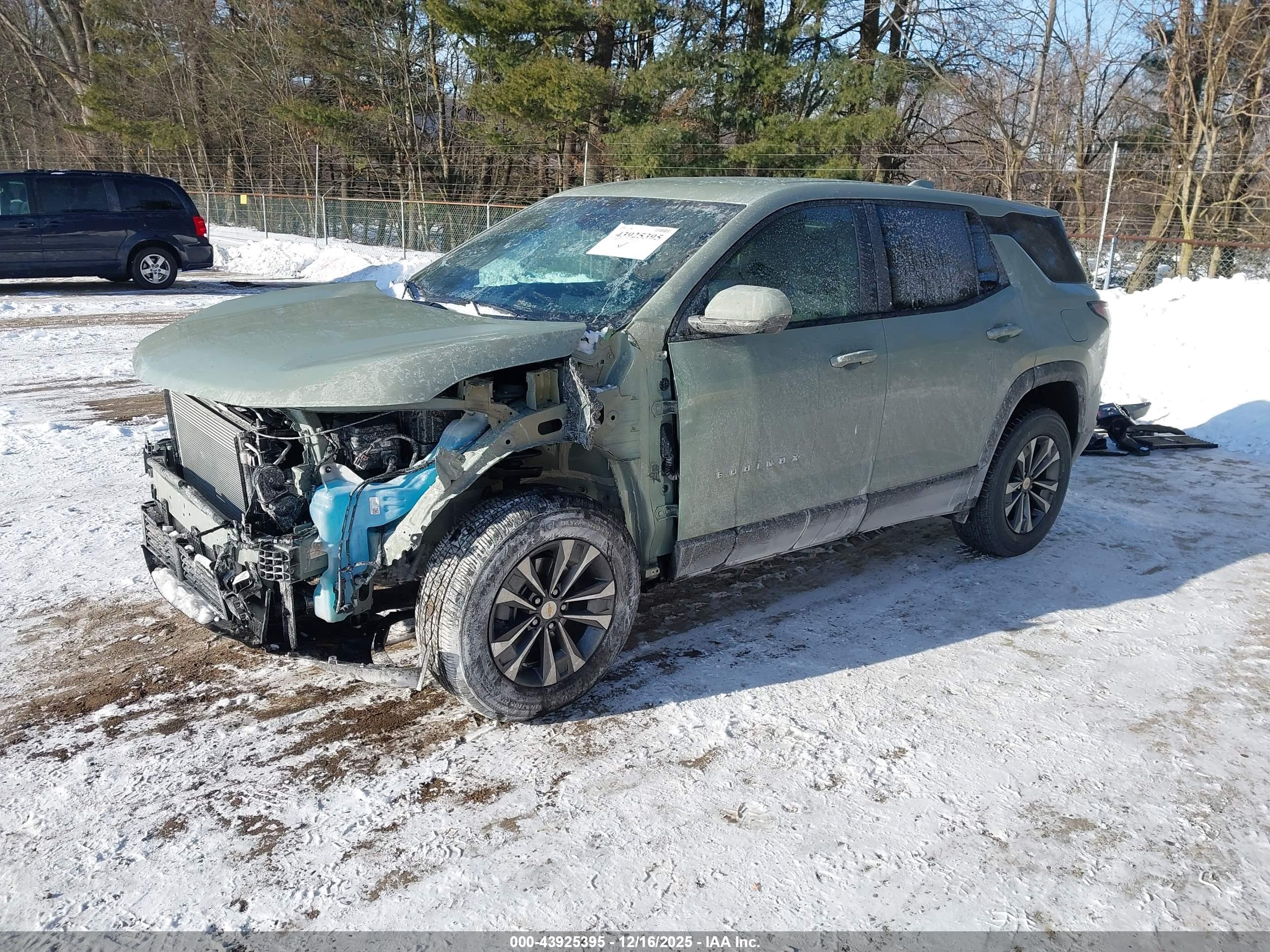 CHEVROLET EQUINOX image 2
