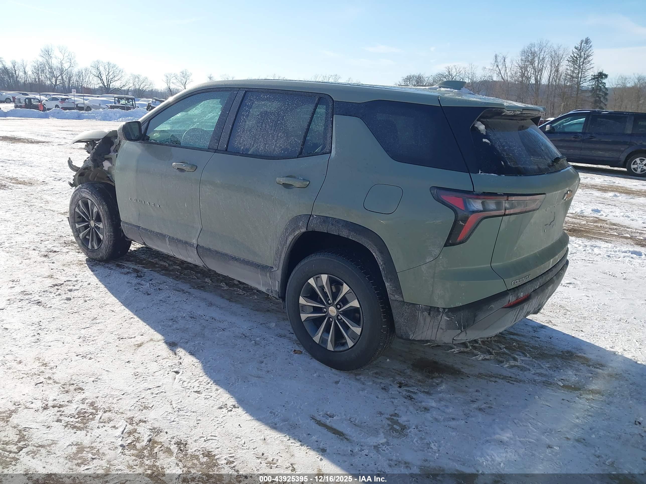 CHEVROLET EQUINOX image 3