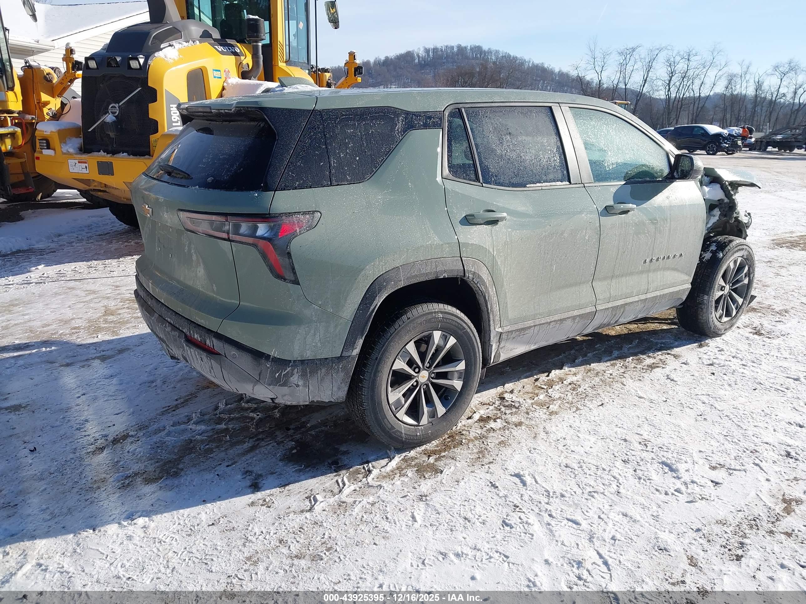 CHEVROLET EQUINOX image 4