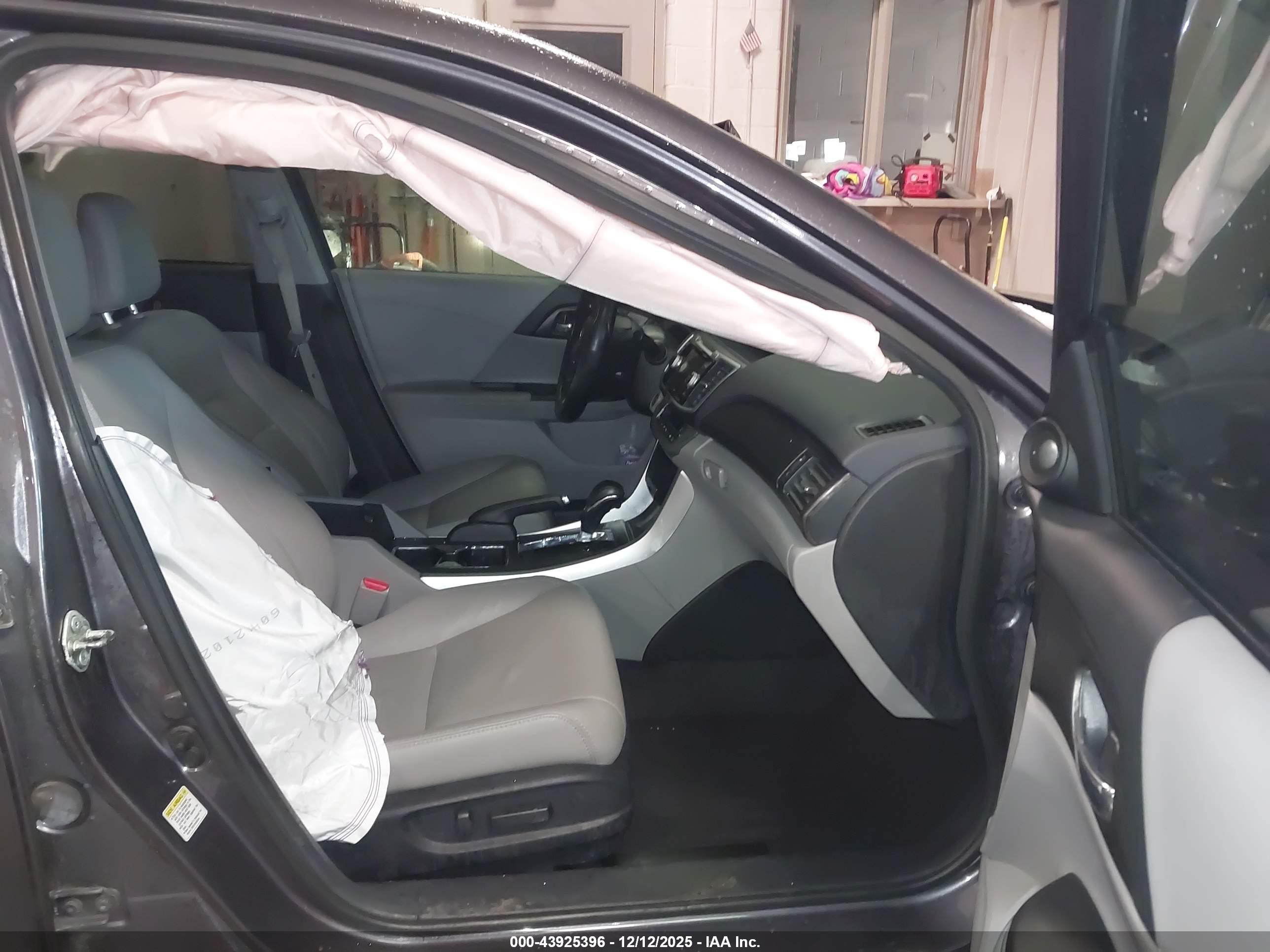 HONDA ACCORD image 5
