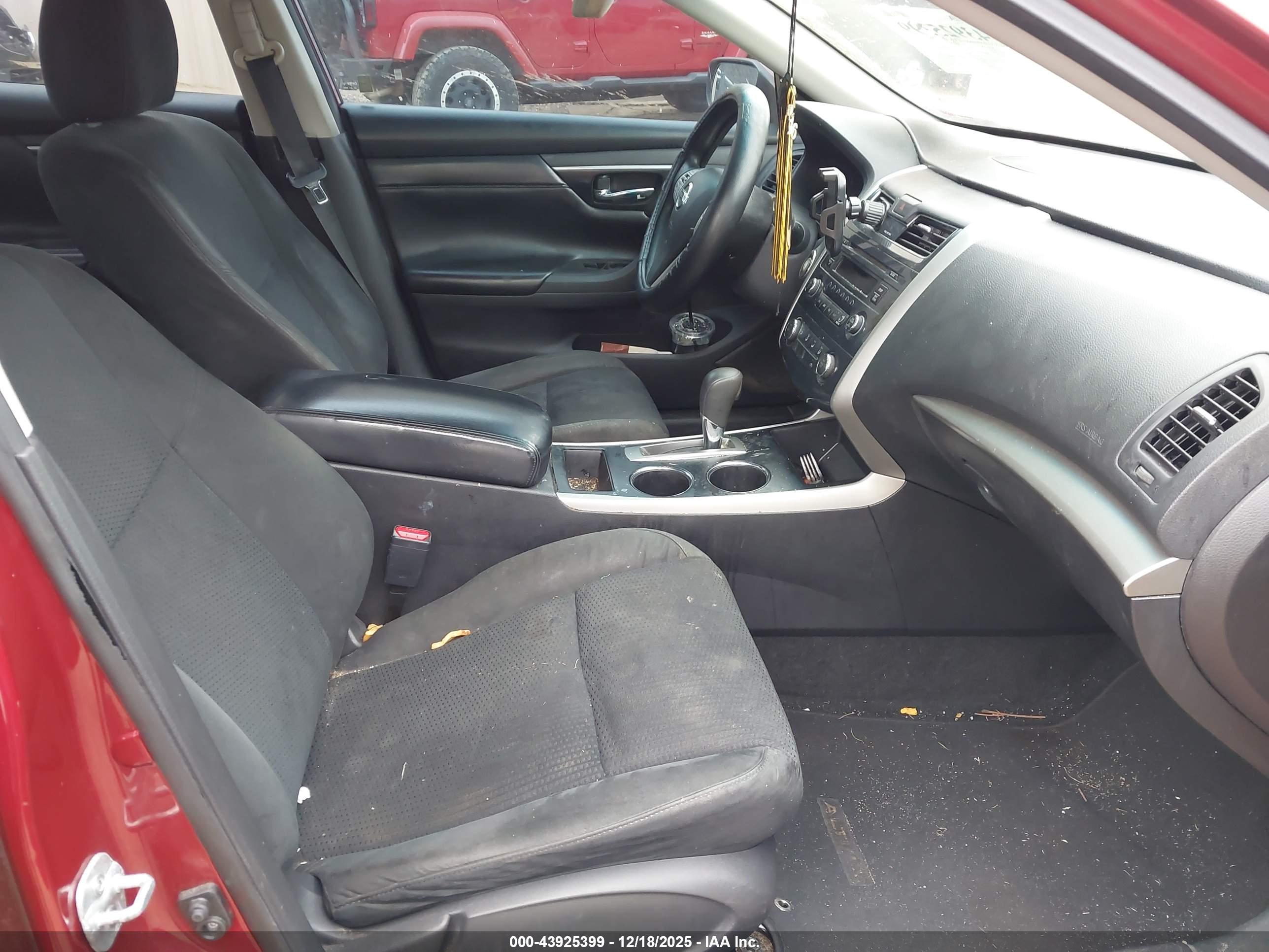 NISSAN ALTIMA image 5