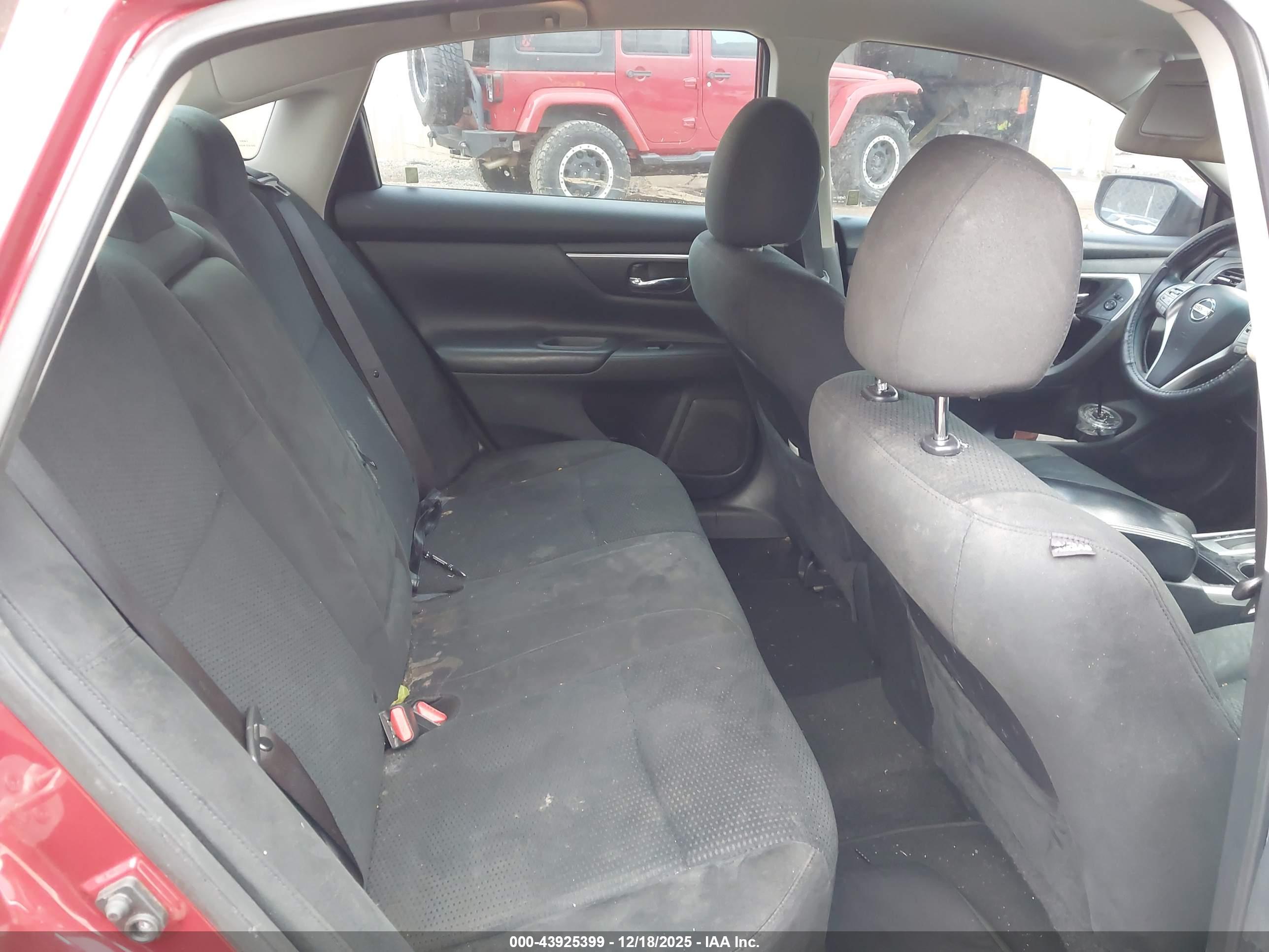 NISSAN ALTIMA image 8