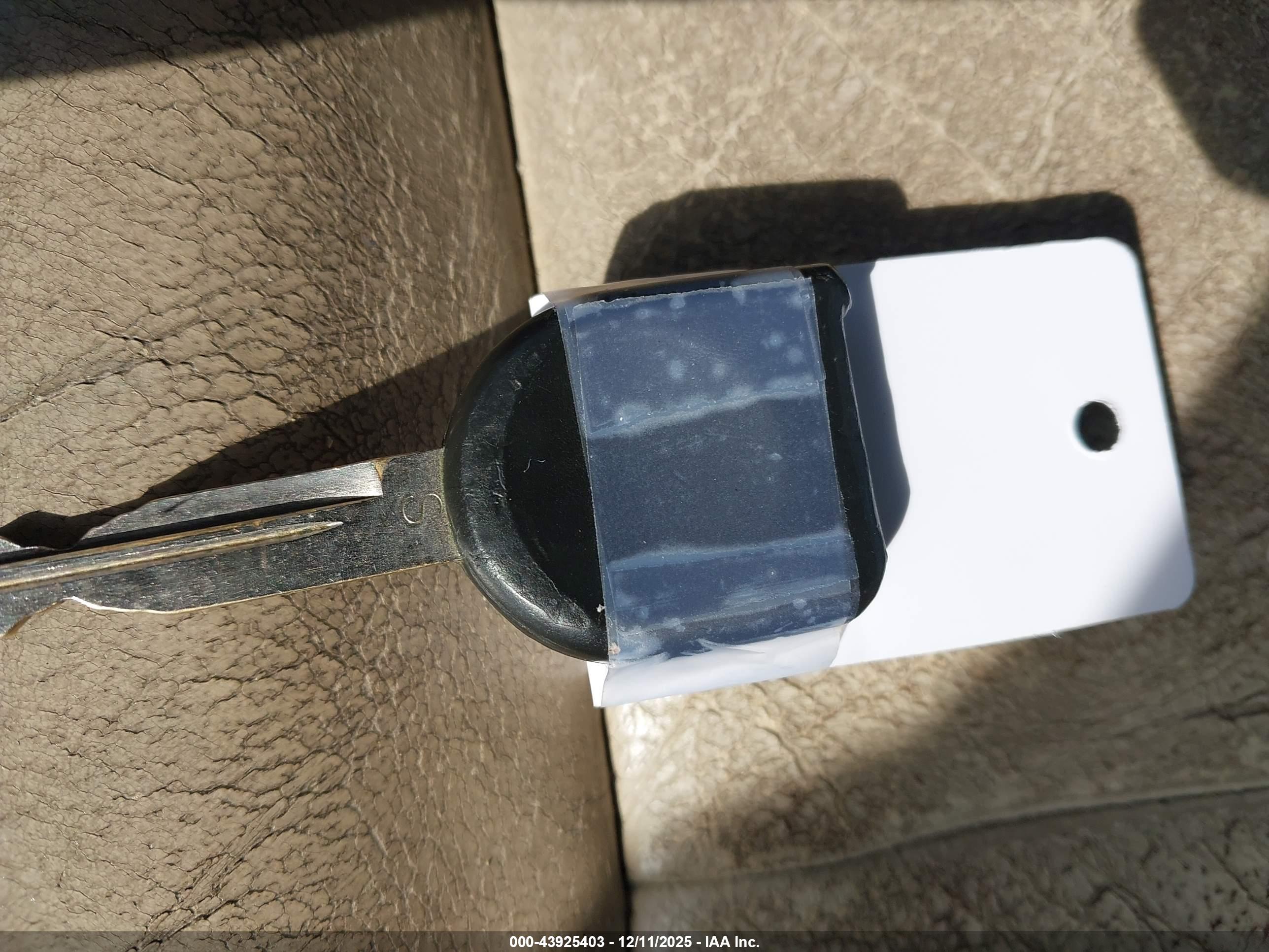 FORD EXPLORER image 11