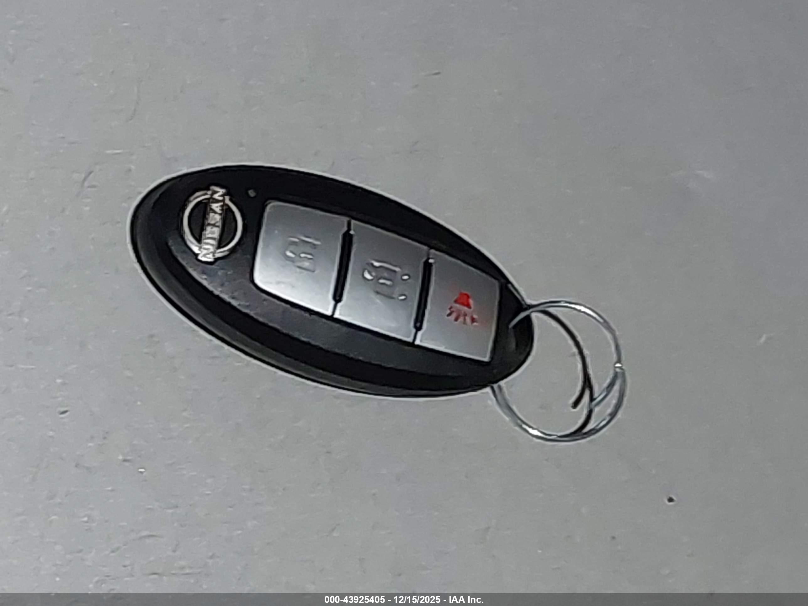 NISSAN FRONTIER image 11